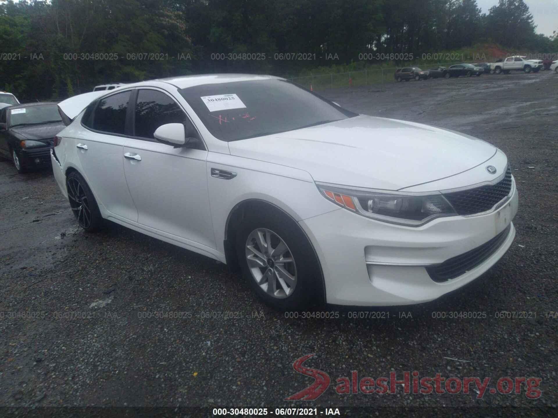 KNAGT4L32G5077790 2016 KIA OPTIMA