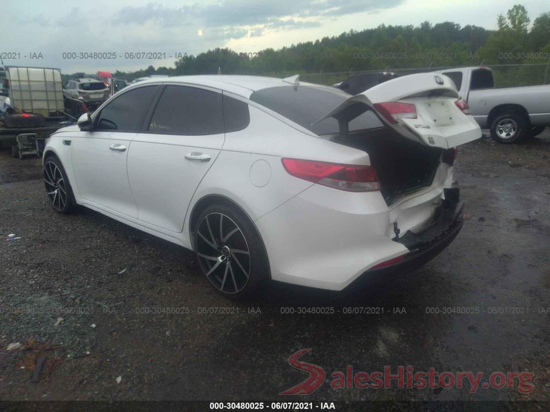 KNAGT4L32G5077790 2016 KIA OPTIMA