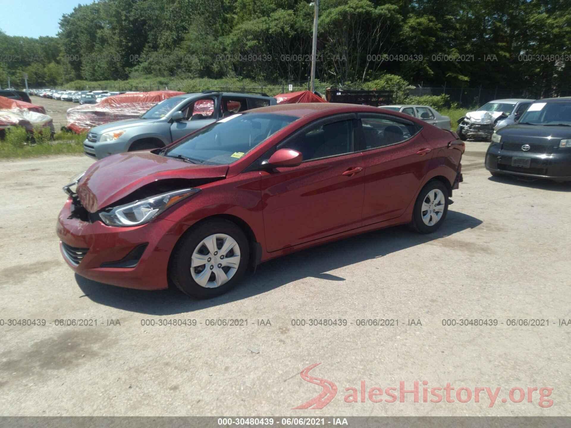 5NPDH4AE9GH768083 2016 HYUNDAI ELANTRA