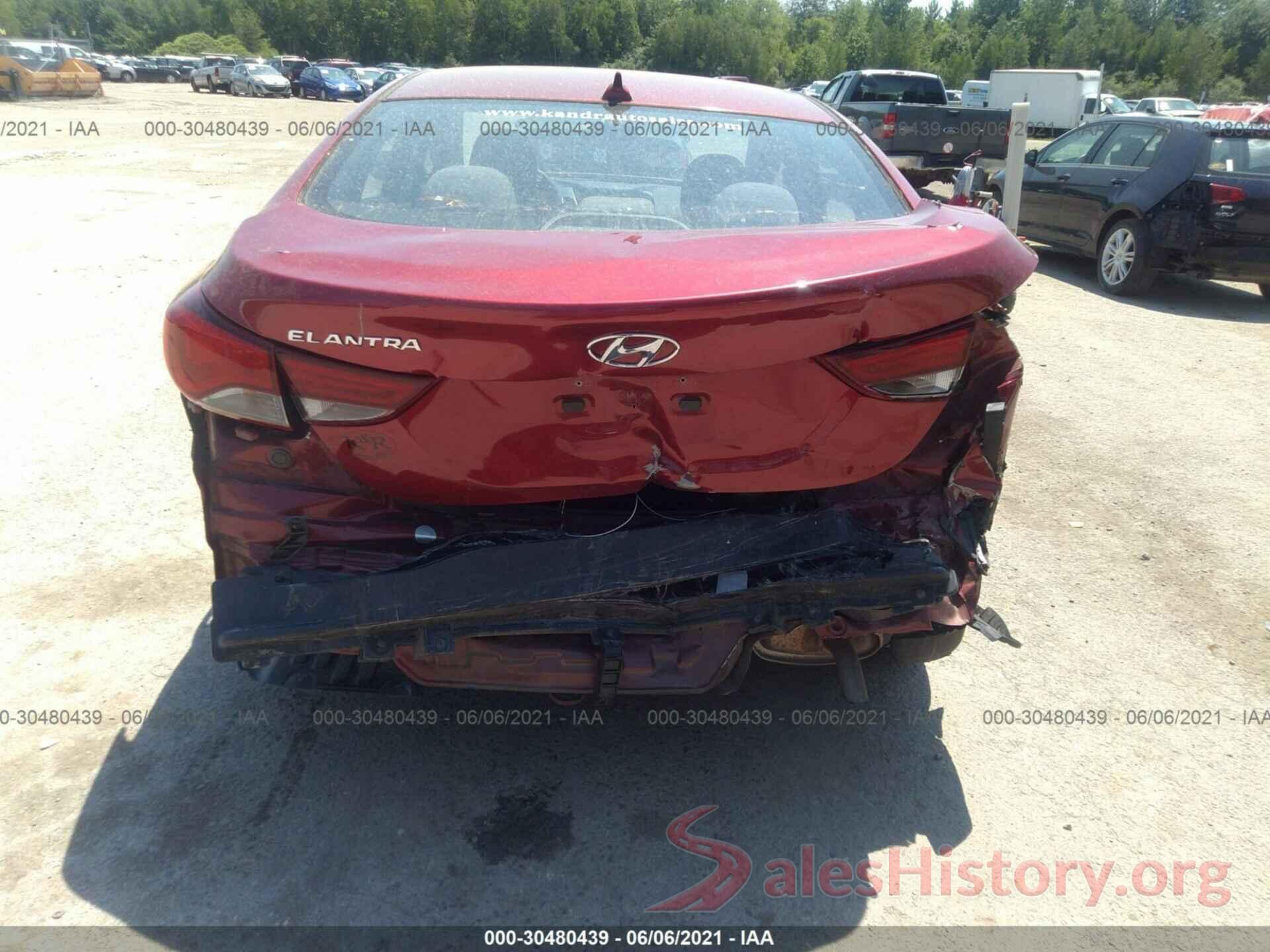 5NPDH4AE9GH768083 2016 HYUNDAI ELANTRA