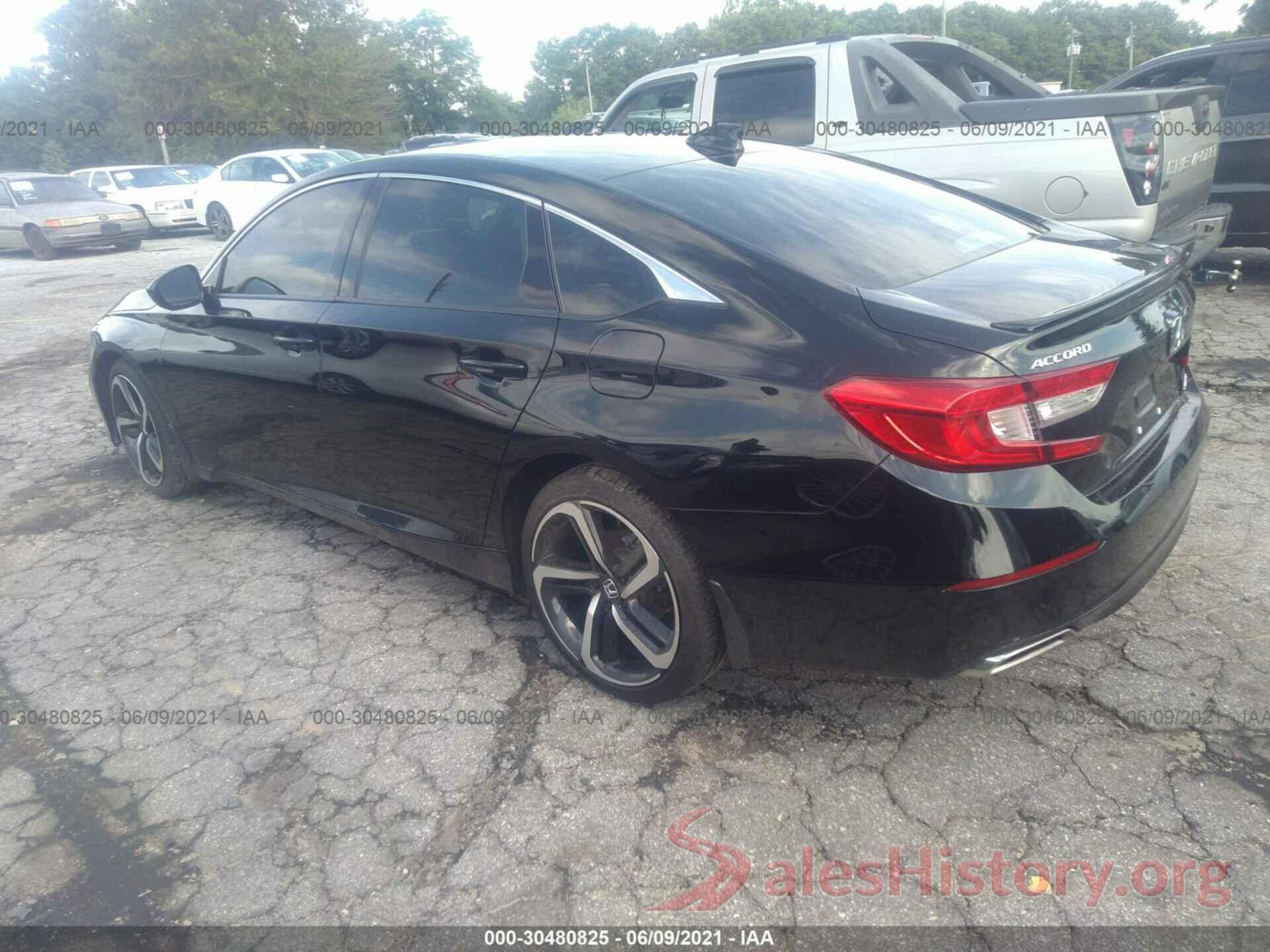 1HGCV1F33JA266504 2018 HONDA ACCORD SEDAN