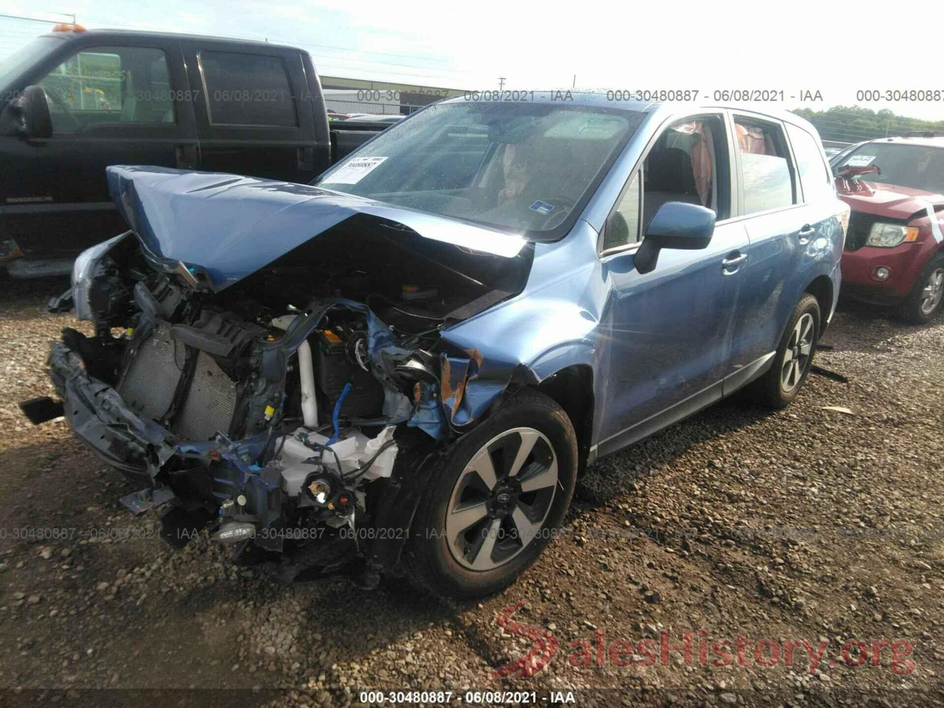 JF2SJAGC1JH530574 2018 SUBARU FORESTER