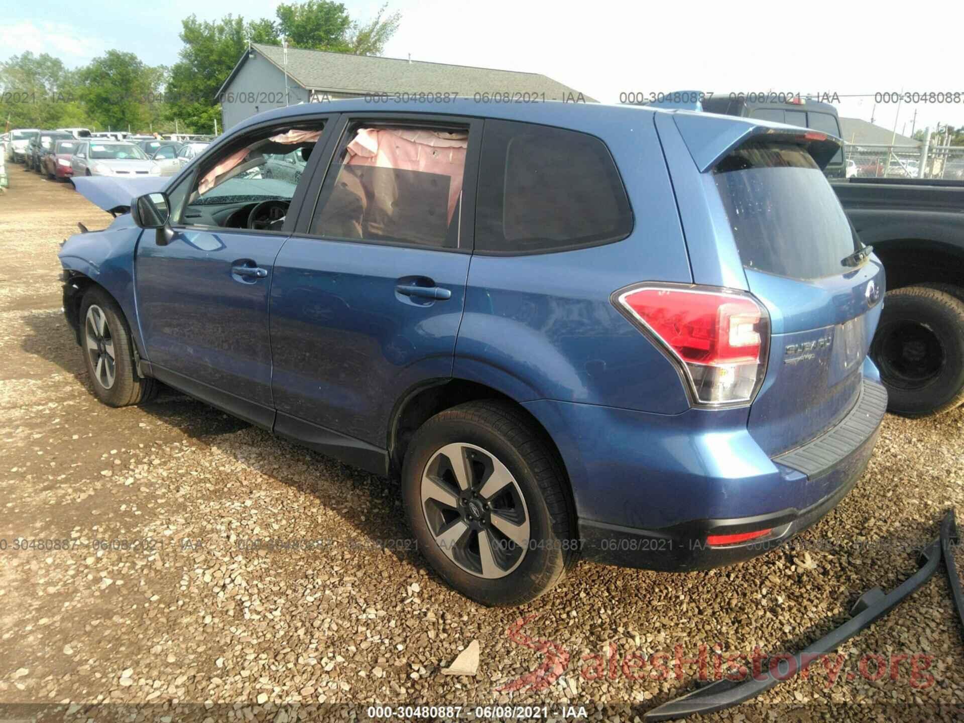 JF2SJAGC1JH530574 2018 SUBARU FORESTER