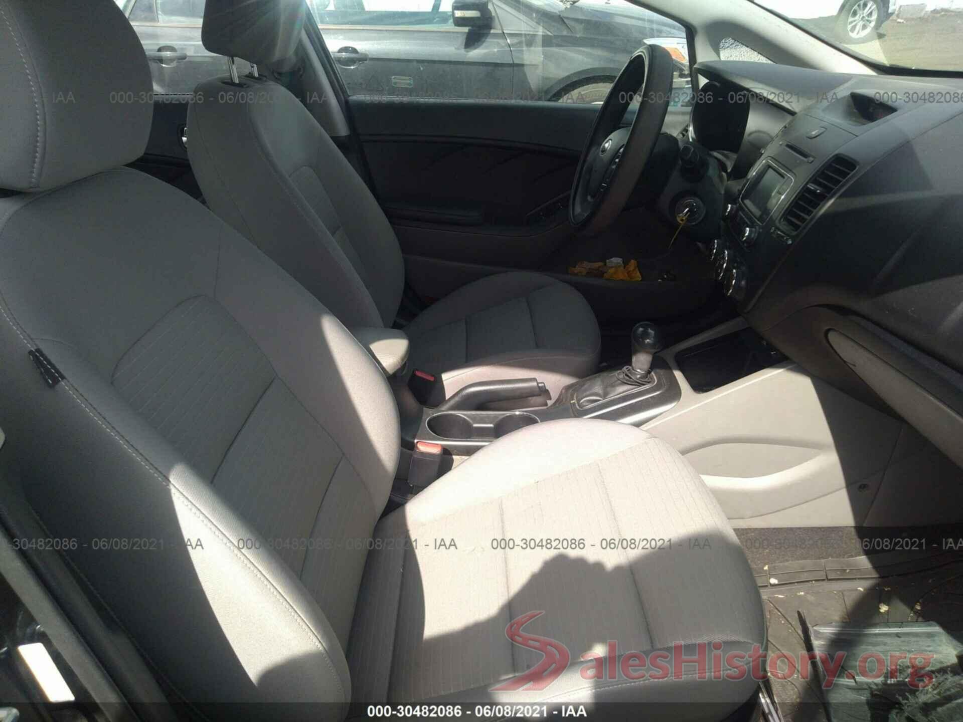 KNAFX4A62G5533557 2016 KIA FORTE