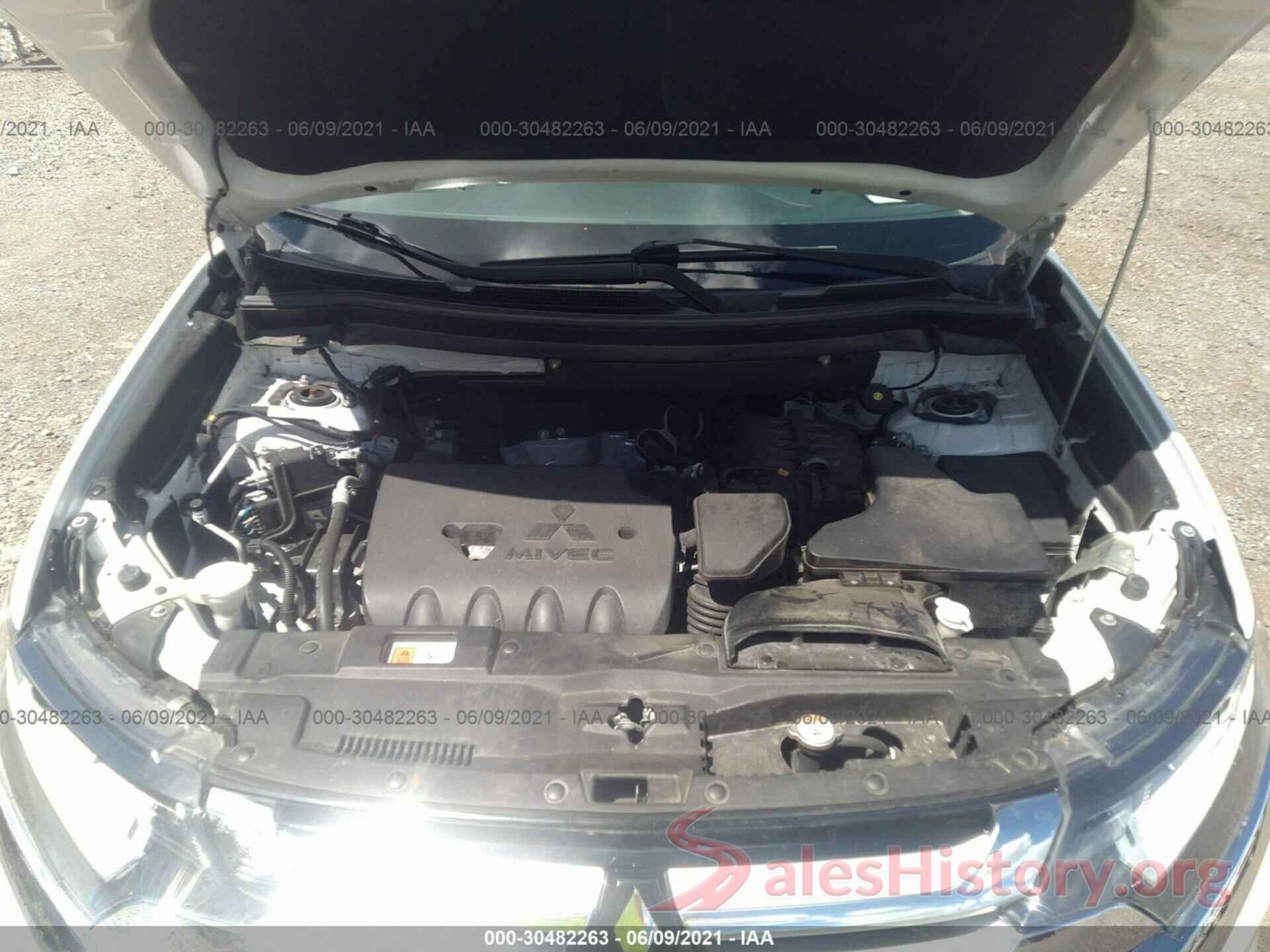 JA4AZ3A32JZ040866 2018 MITSUBISHI OUTLANDER