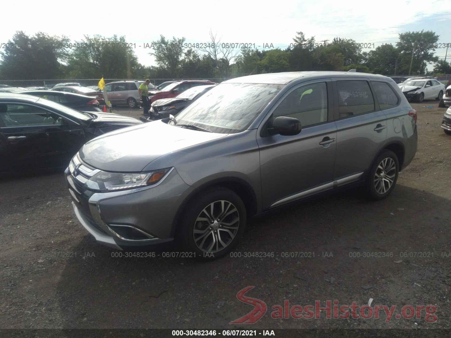 JA4AD2A30JZ001153 2018 MITSUBISHI OUTLANDER