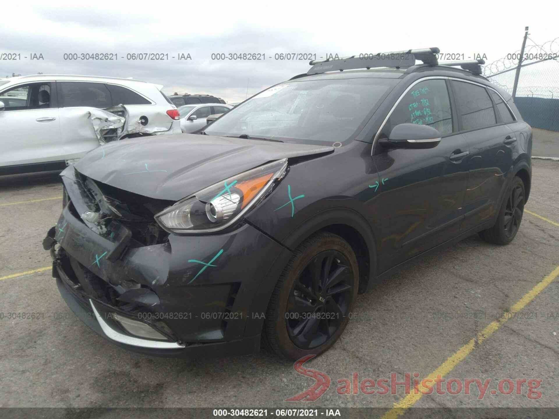 KNDCC3LC8J5136456 2018 KIA NIRO