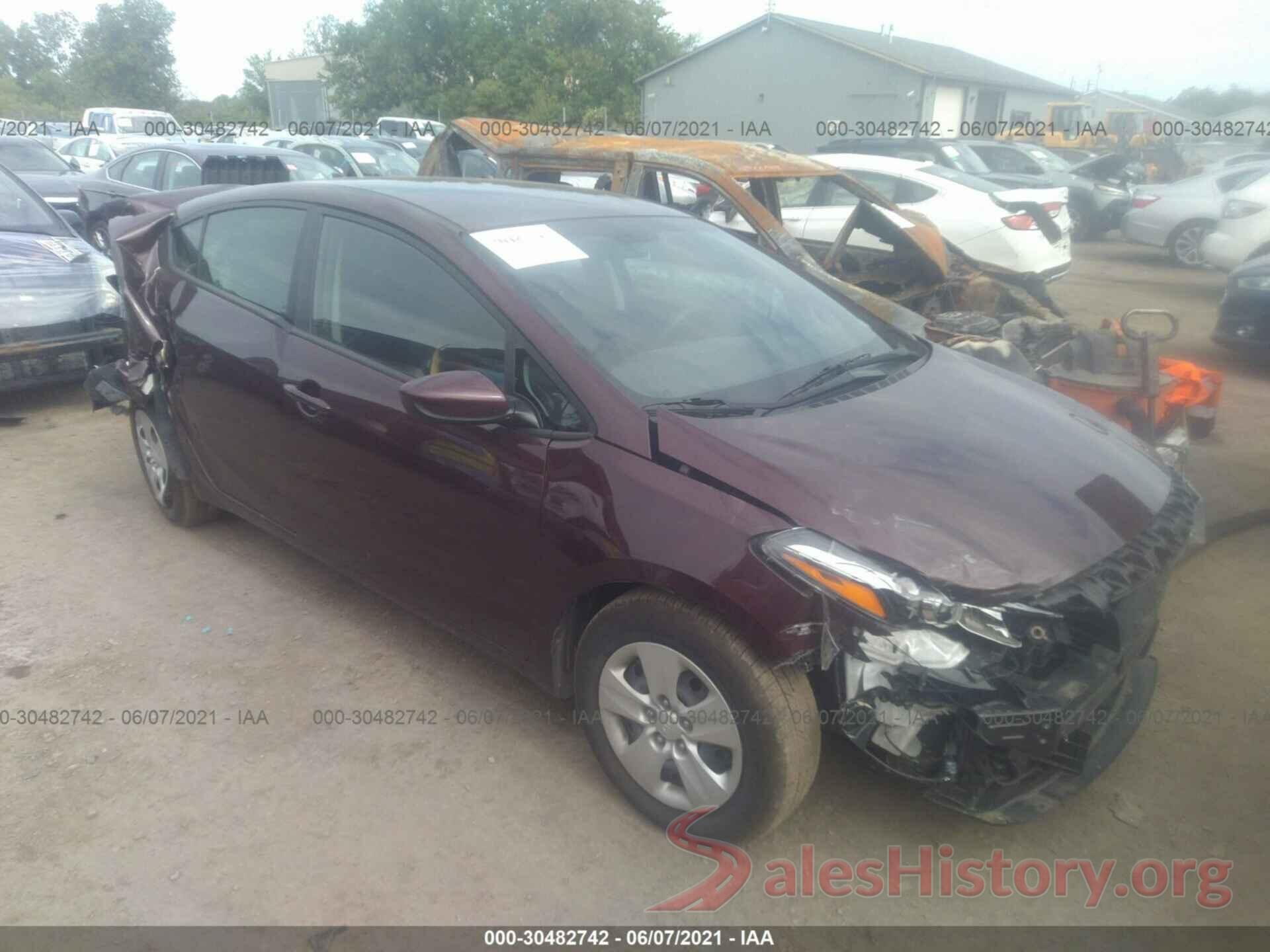 3KPFK4A77JE213124 2018 KIA FORTE