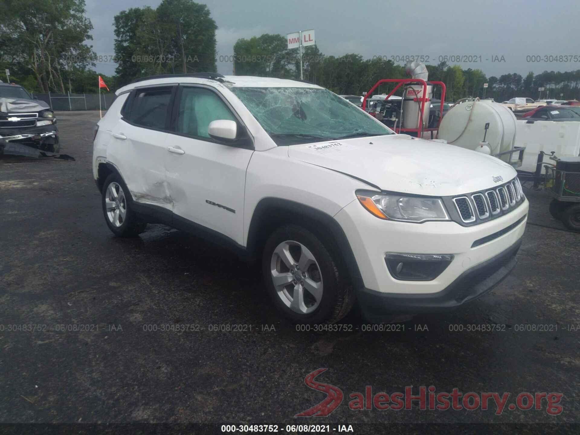 3C4NJCBB2JT137710 2018 JEEP COMPASS