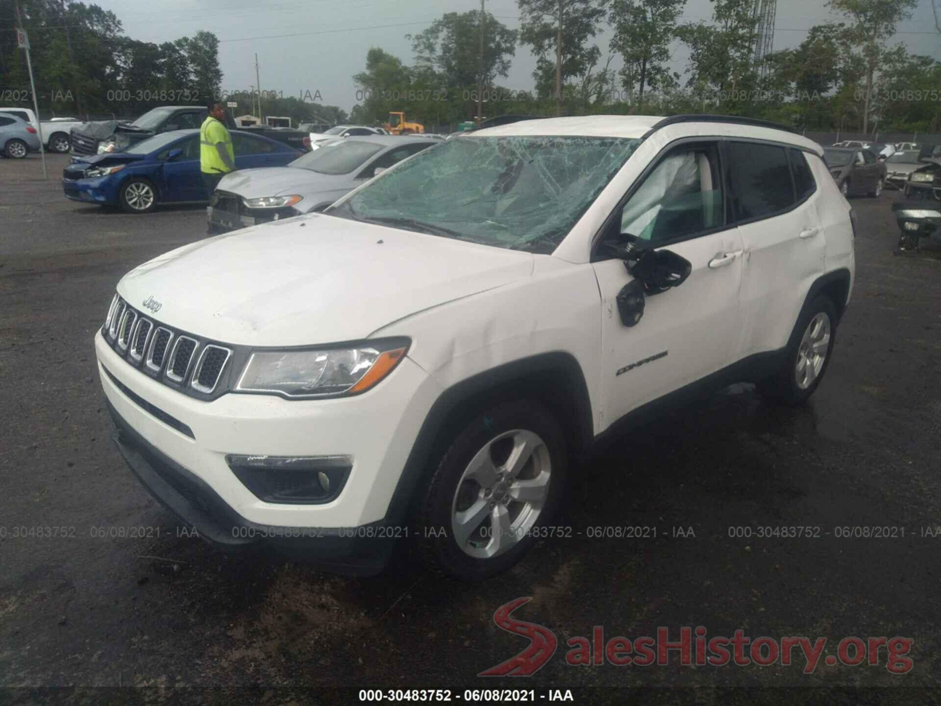 3C4NJCBB2JT137710 2018 JEEP COMPASS