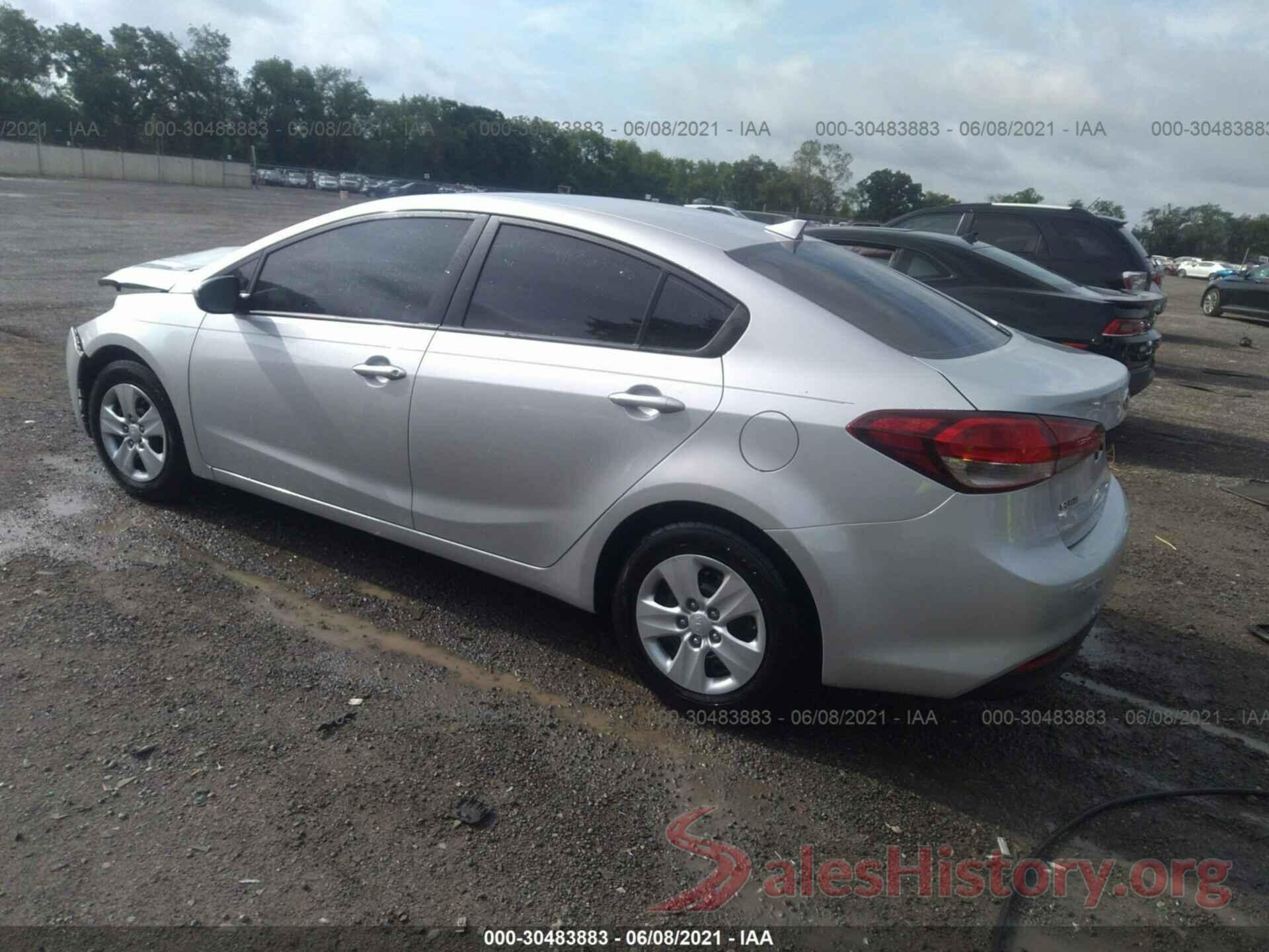 3KPFK4A70JE280423 2018 KIA FORTE