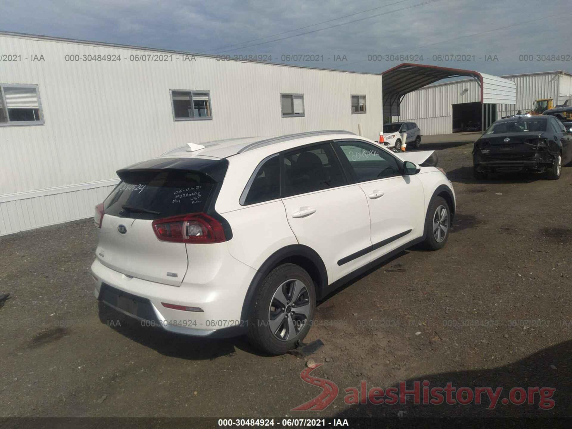 KNDCB3LC2H5095206 2017 KIA NIRO