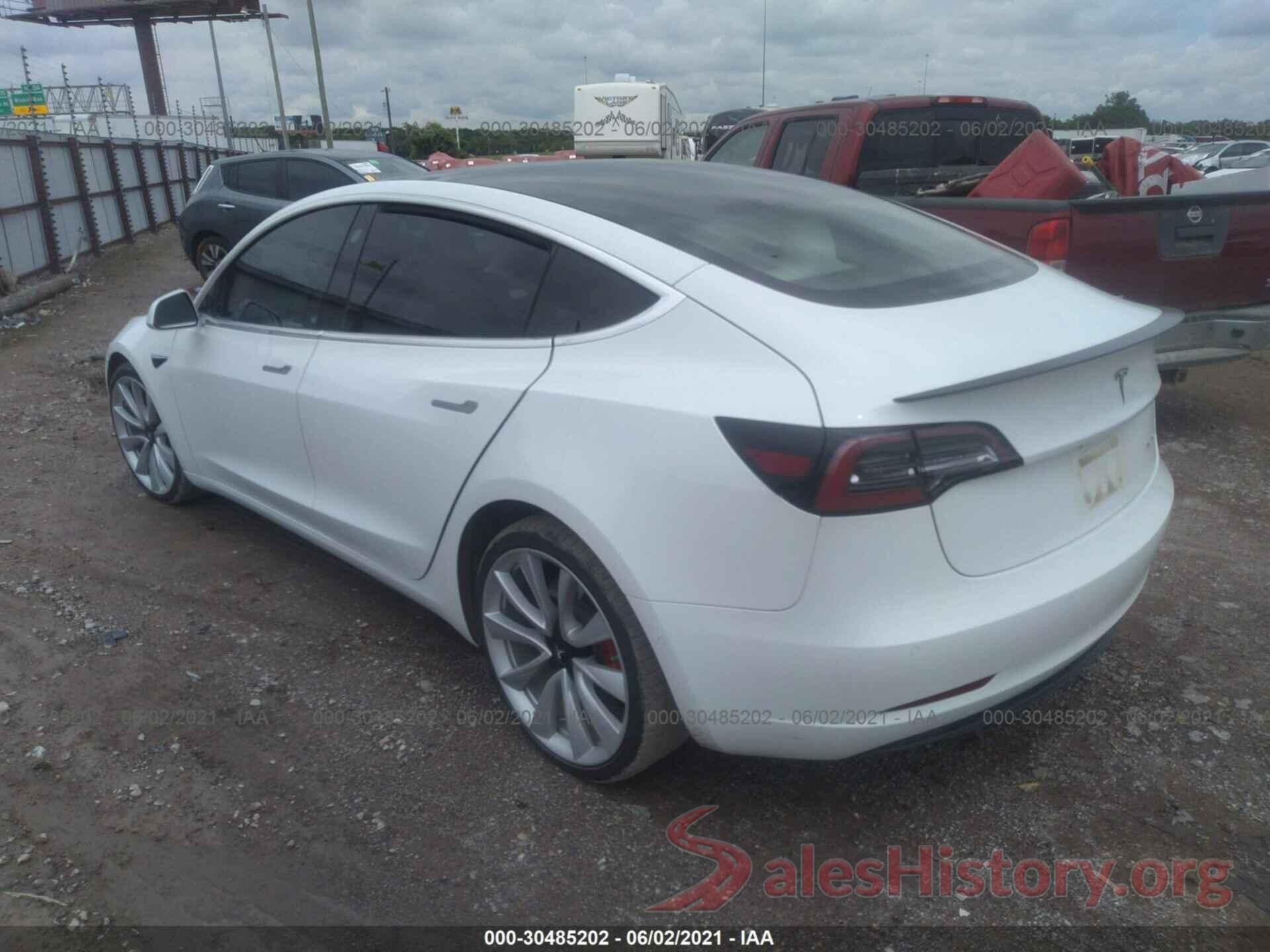 5YJ3E1EB4JF074569 2018 TESLA MODEL 3