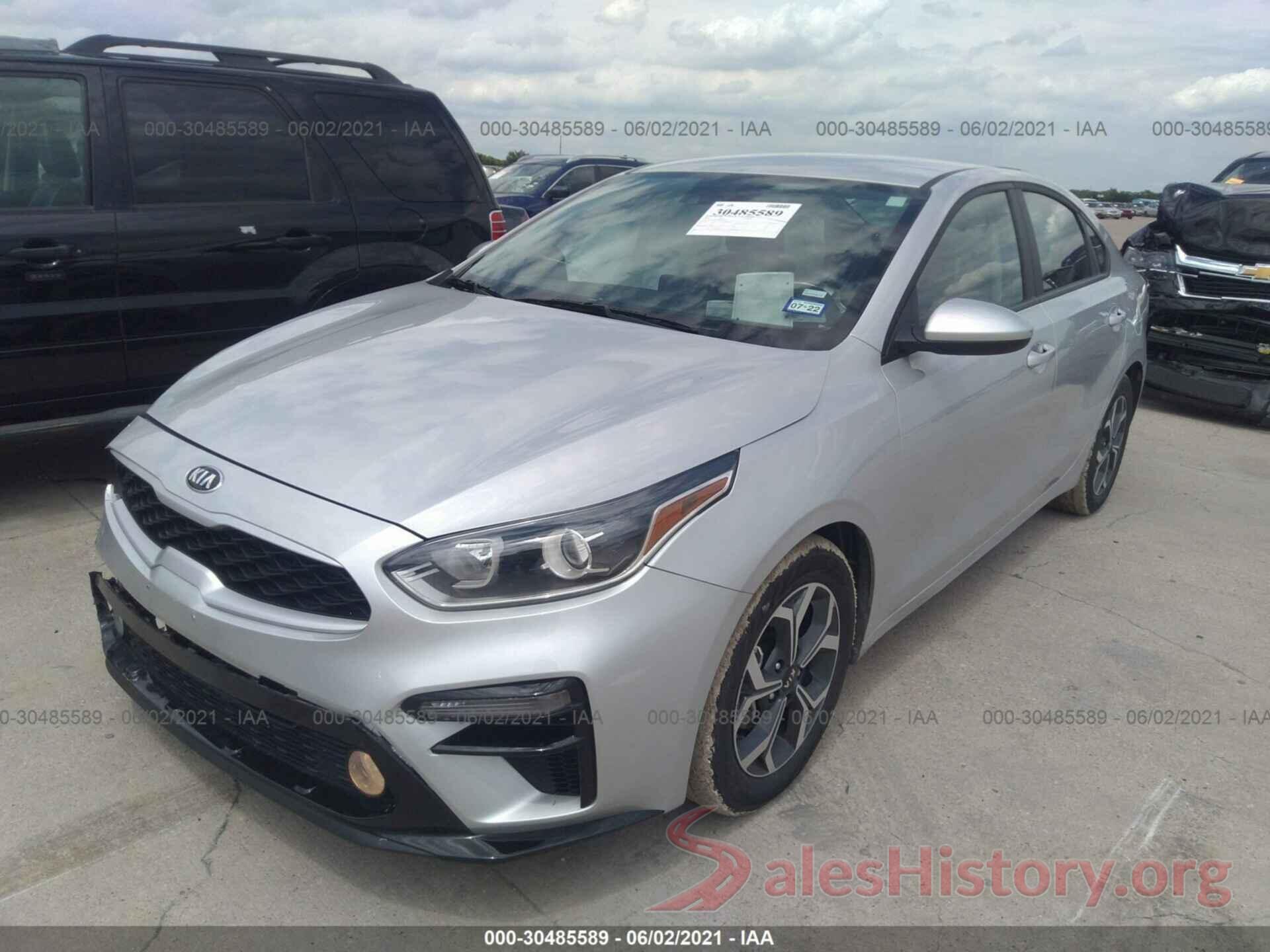 3KPF24AD4ME267569 2021 KIA FORTE