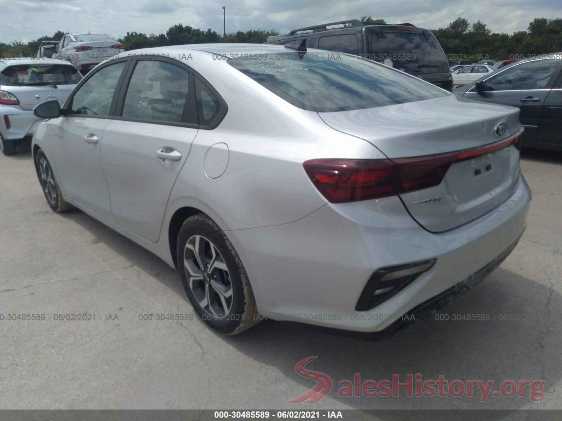 3KPF24AD4ME267569 2021 KIA FORTE