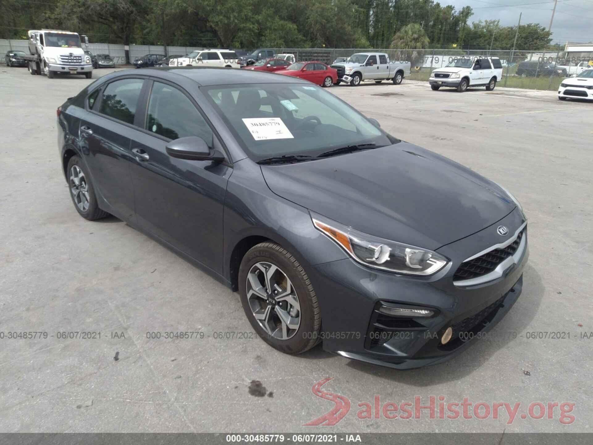 3KPF24AD4ME306208 2021 KIA FORTE