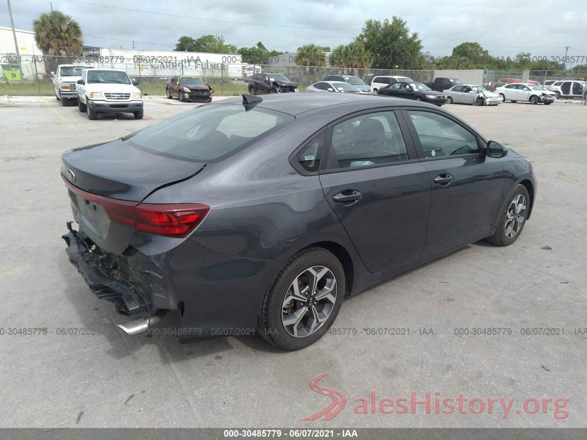 3KPF24AD4ME306208 2021 KIA FORTE