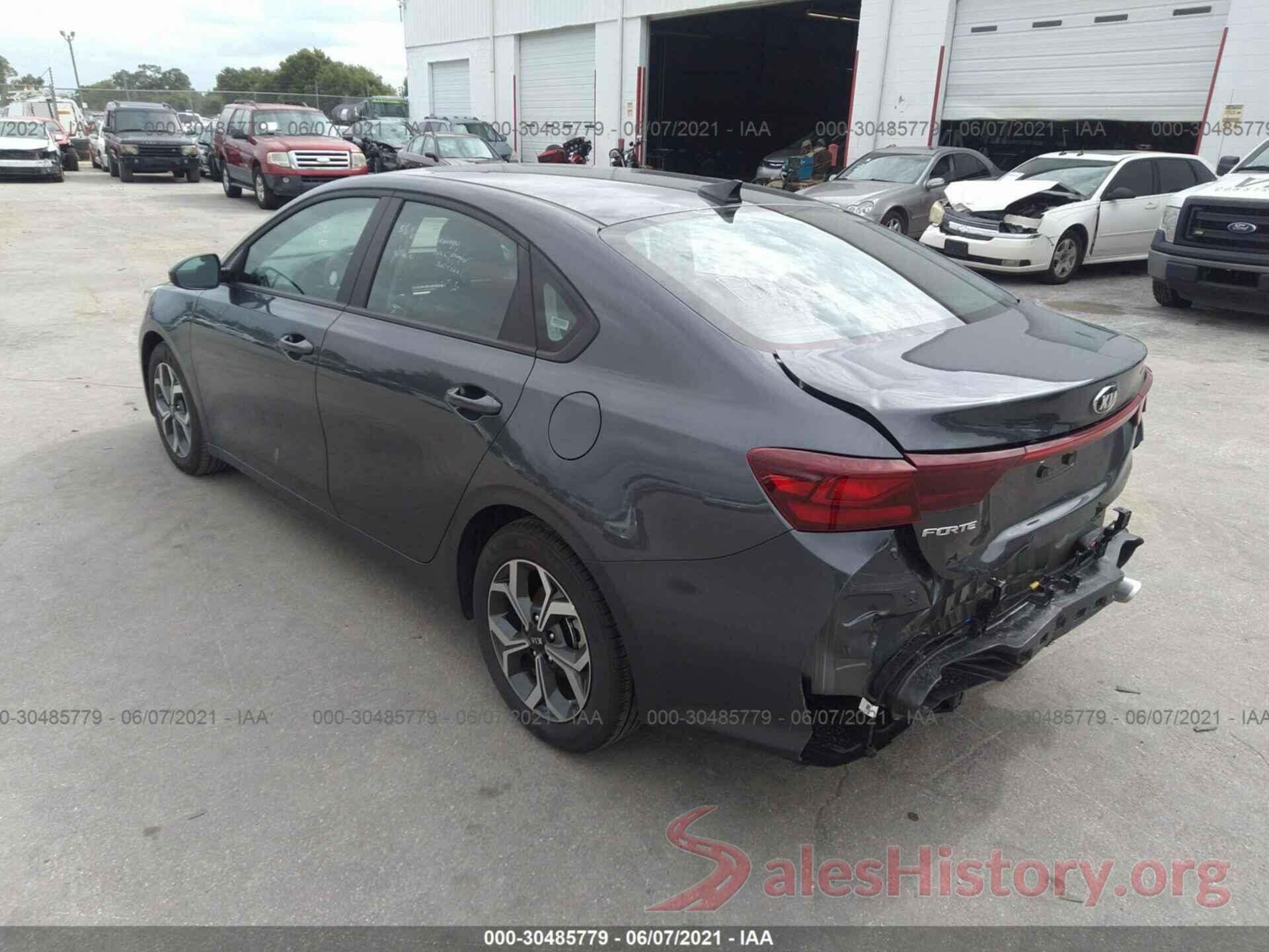 3KPF24AD4ME306208 2021 KIA FORTE