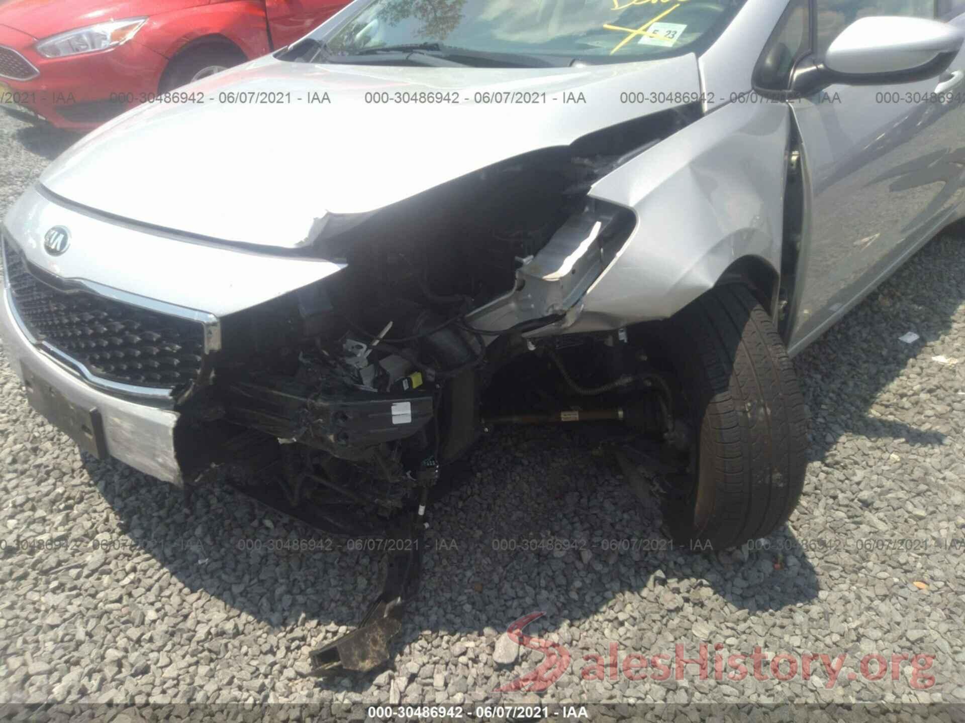 3KPFL4A76JE243678 2018 KIA FORTE