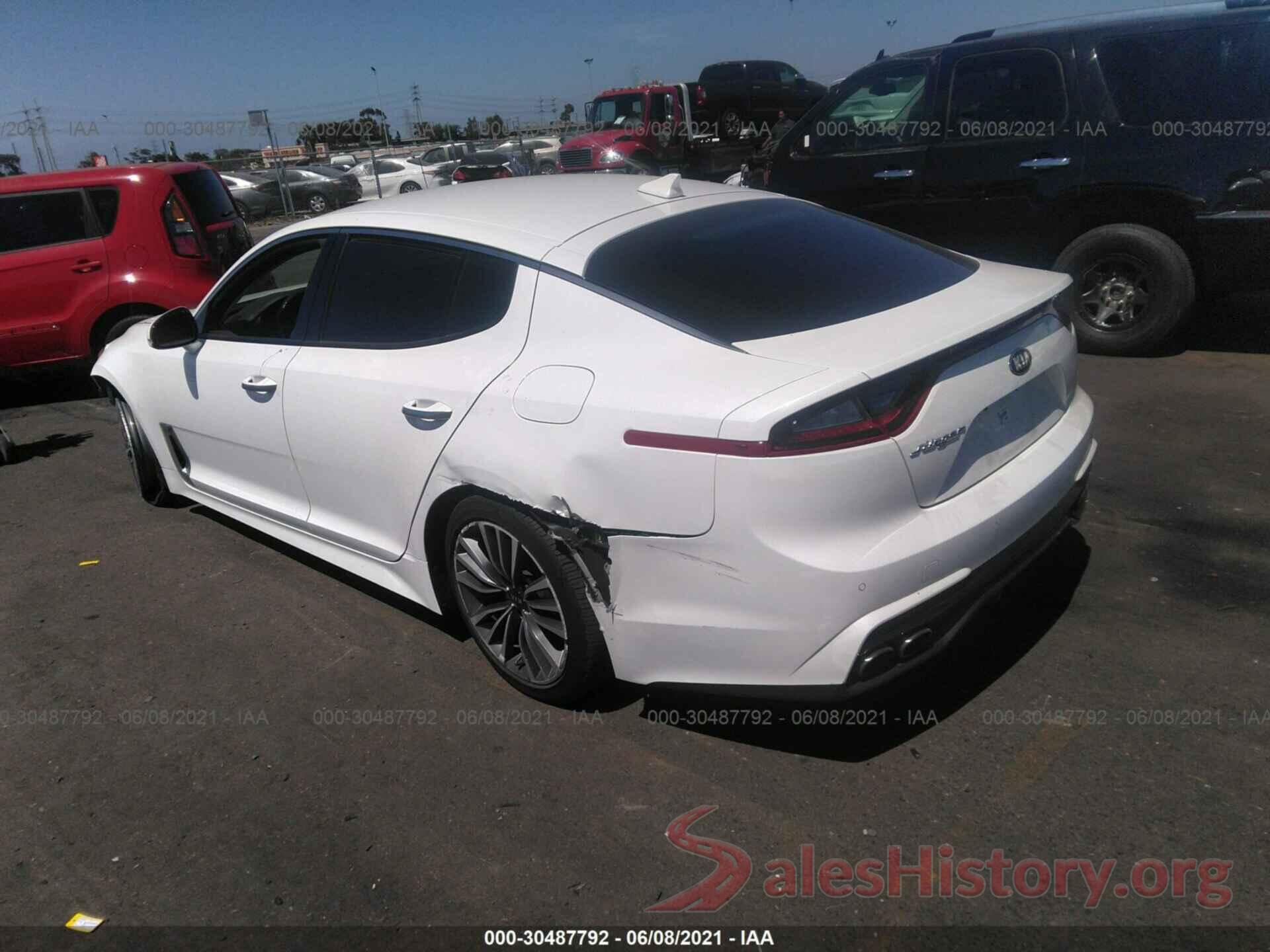 KNAE15LA2K6055017 2019 KIA STINGER