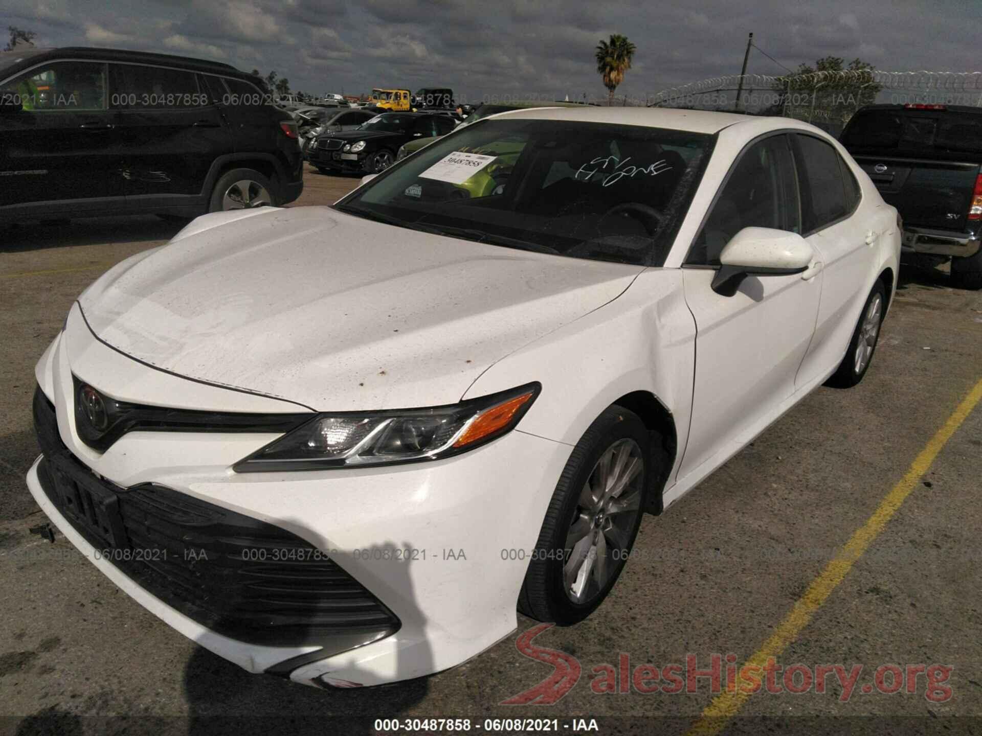 4T1B11HK1JU656196 2018 TOYOTA CAMRY