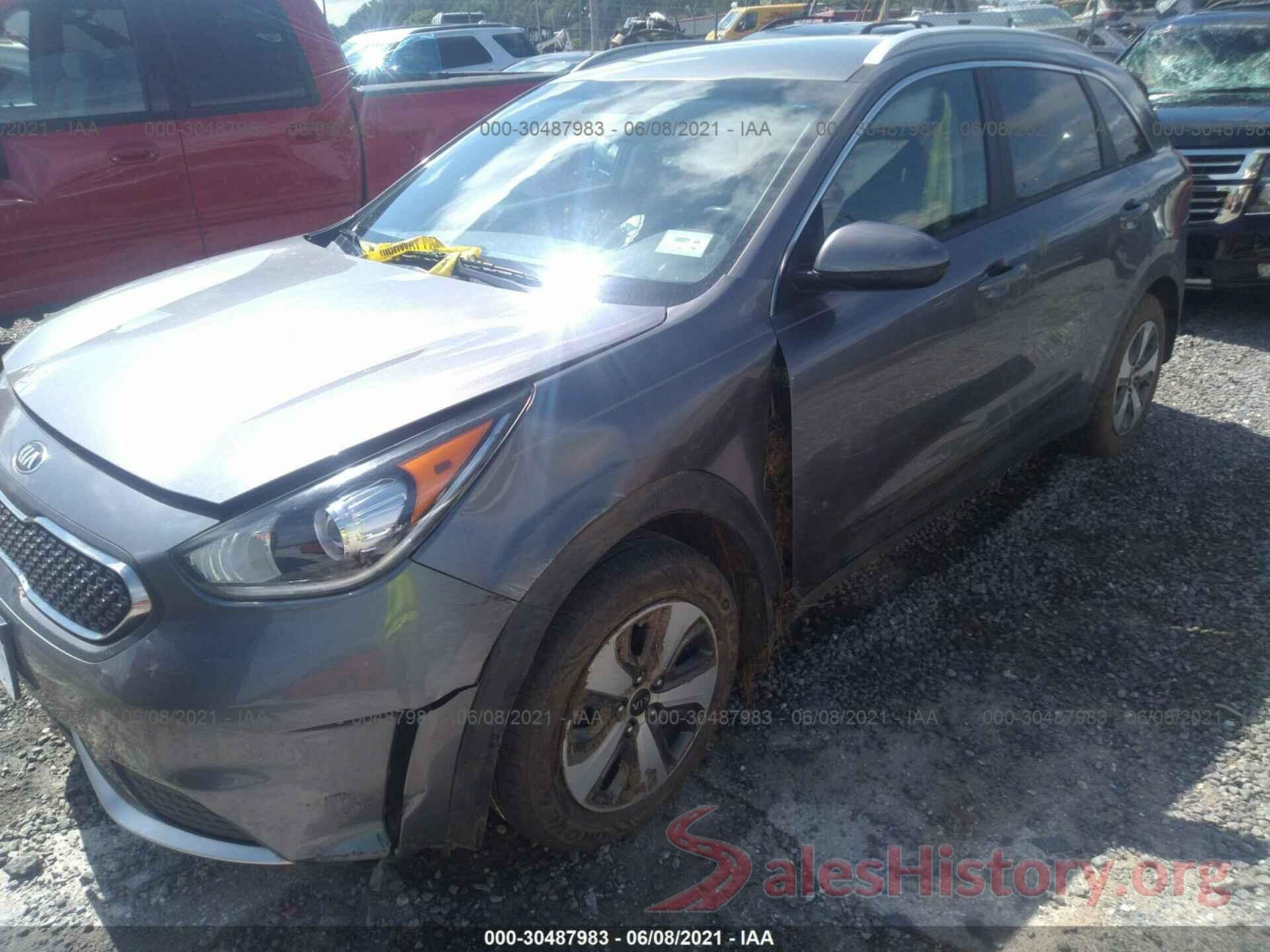 KNDCB3LC3J5110690 2018 KIA NIRO