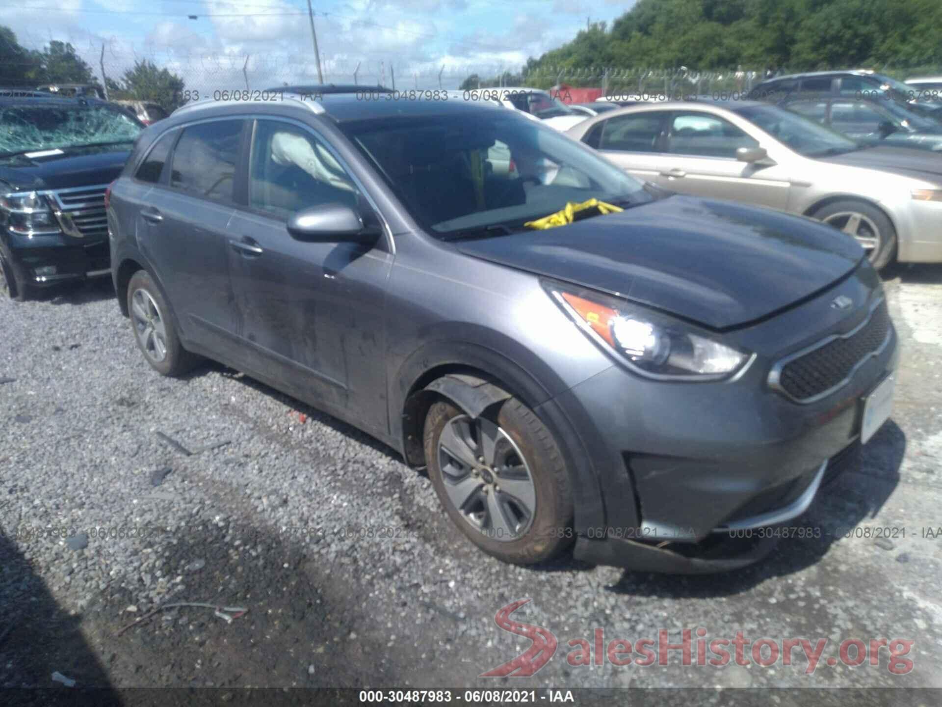 KNDCB3LC3J5110690 2018 KIA NIRO