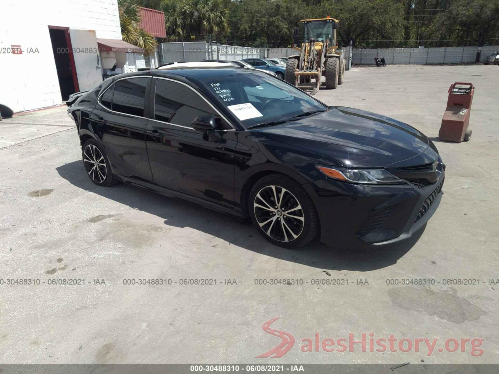 4T1B11HK6JU547801 2018 TOYOTA CAMRY