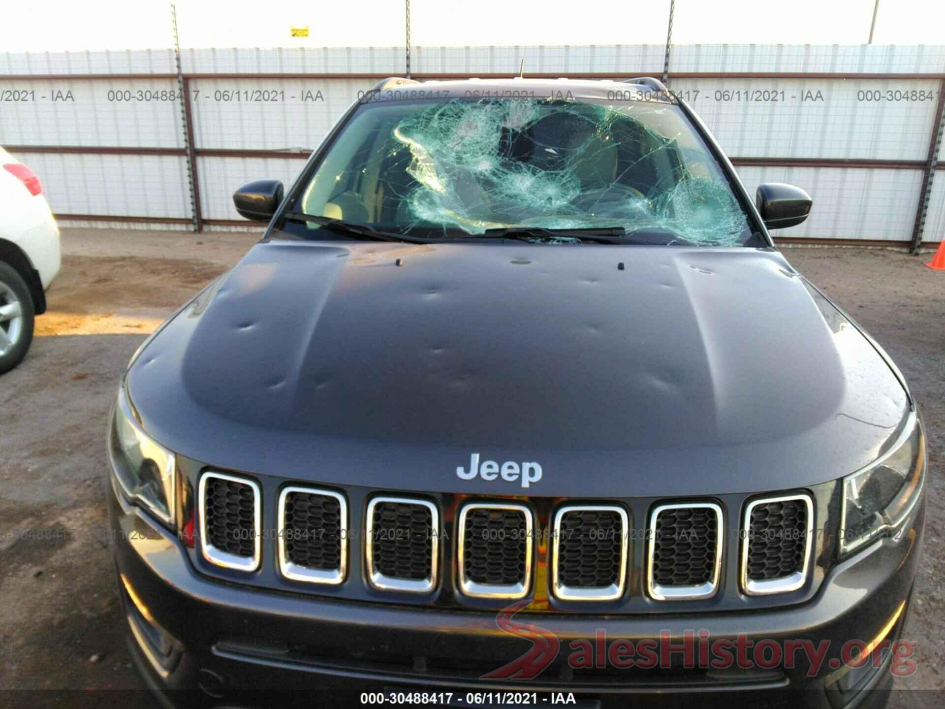 3C4NJCBB7KT685736 2019 JEEP COMPASS