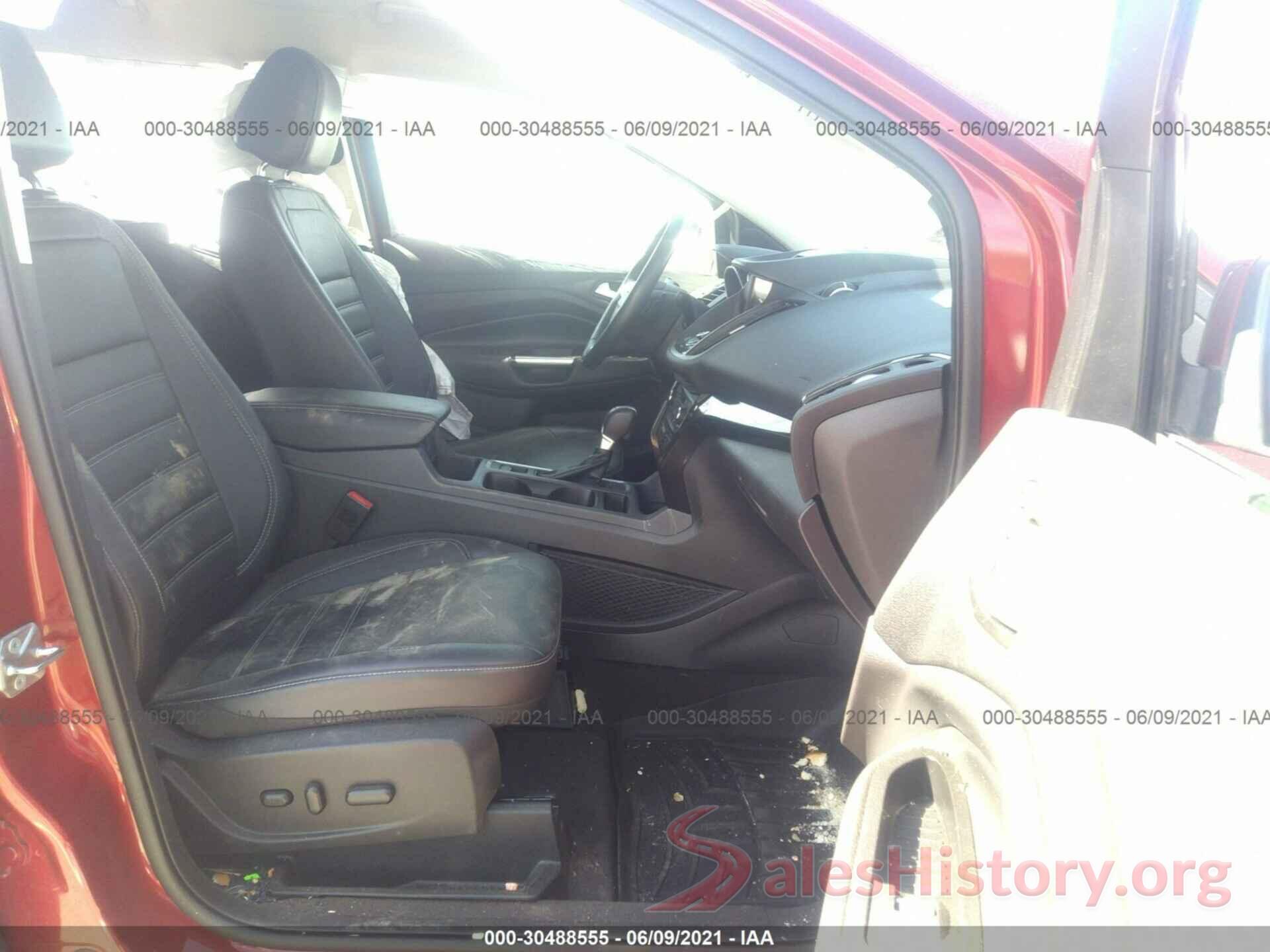 1FMCU9J95HUA38987 2017 FORD ESCAPE