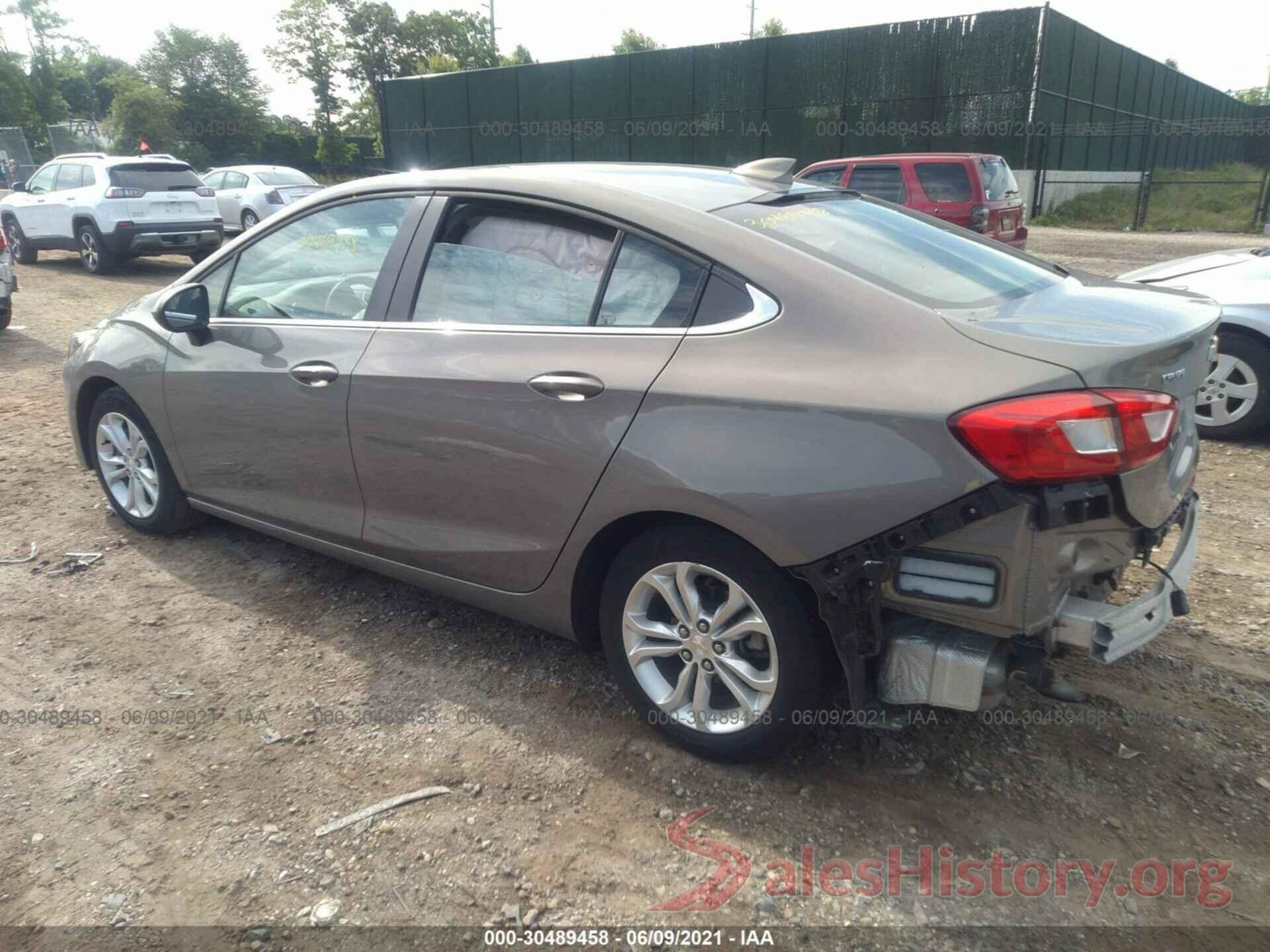 1G1BE5SM1K7102286 2019 CHEVROLET CRUZE