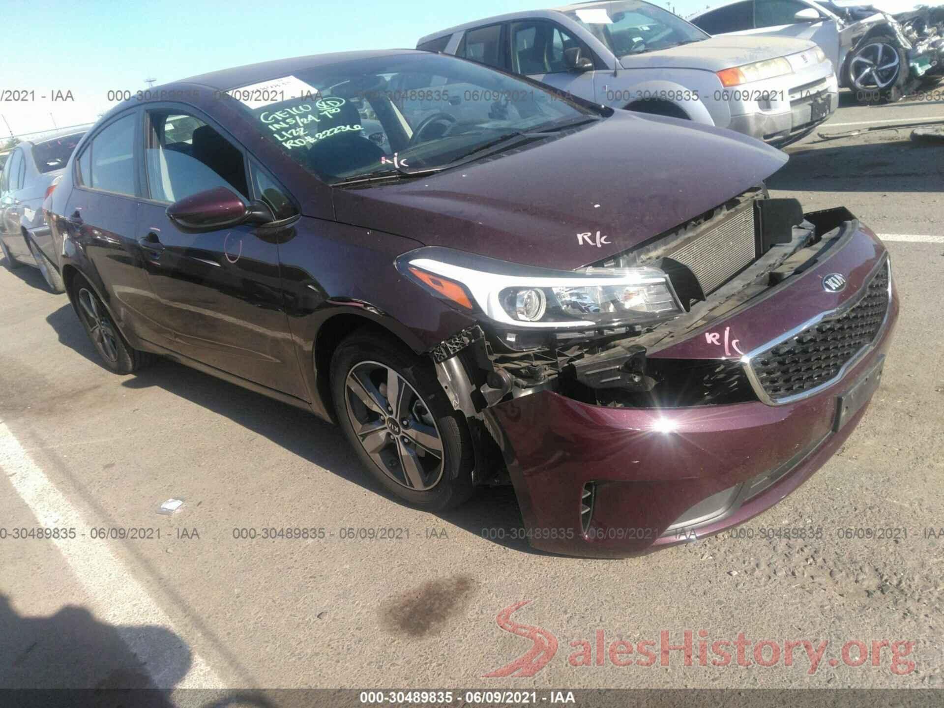 3KPFL4A72JE259277 2018 KIA FORTE