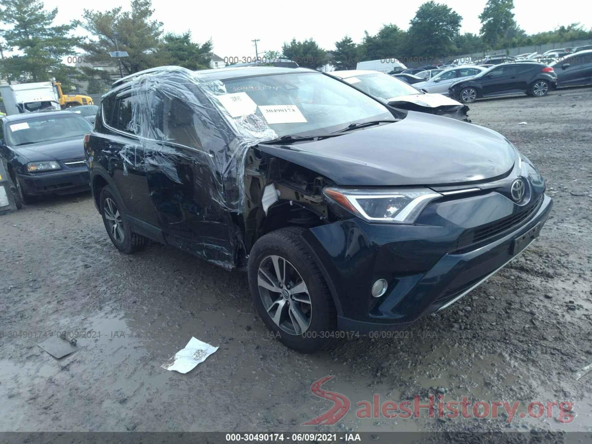 2T3RFREV1HW572524 2017 TOYOTA RAV4