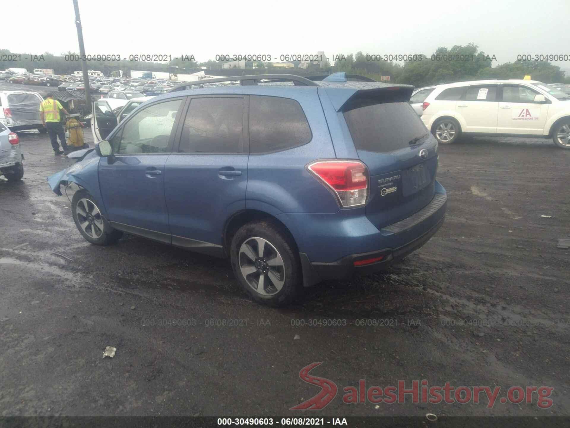 JF2SJAGC3JH508849 2018 SUBARU FORESTER