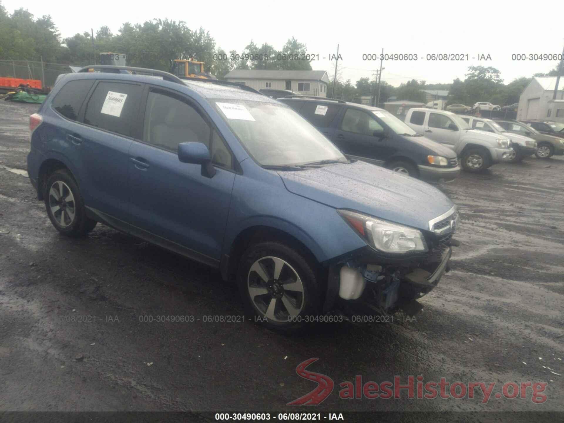 JF2SJAGC3JH508849 2018 SUBARU FORESTER