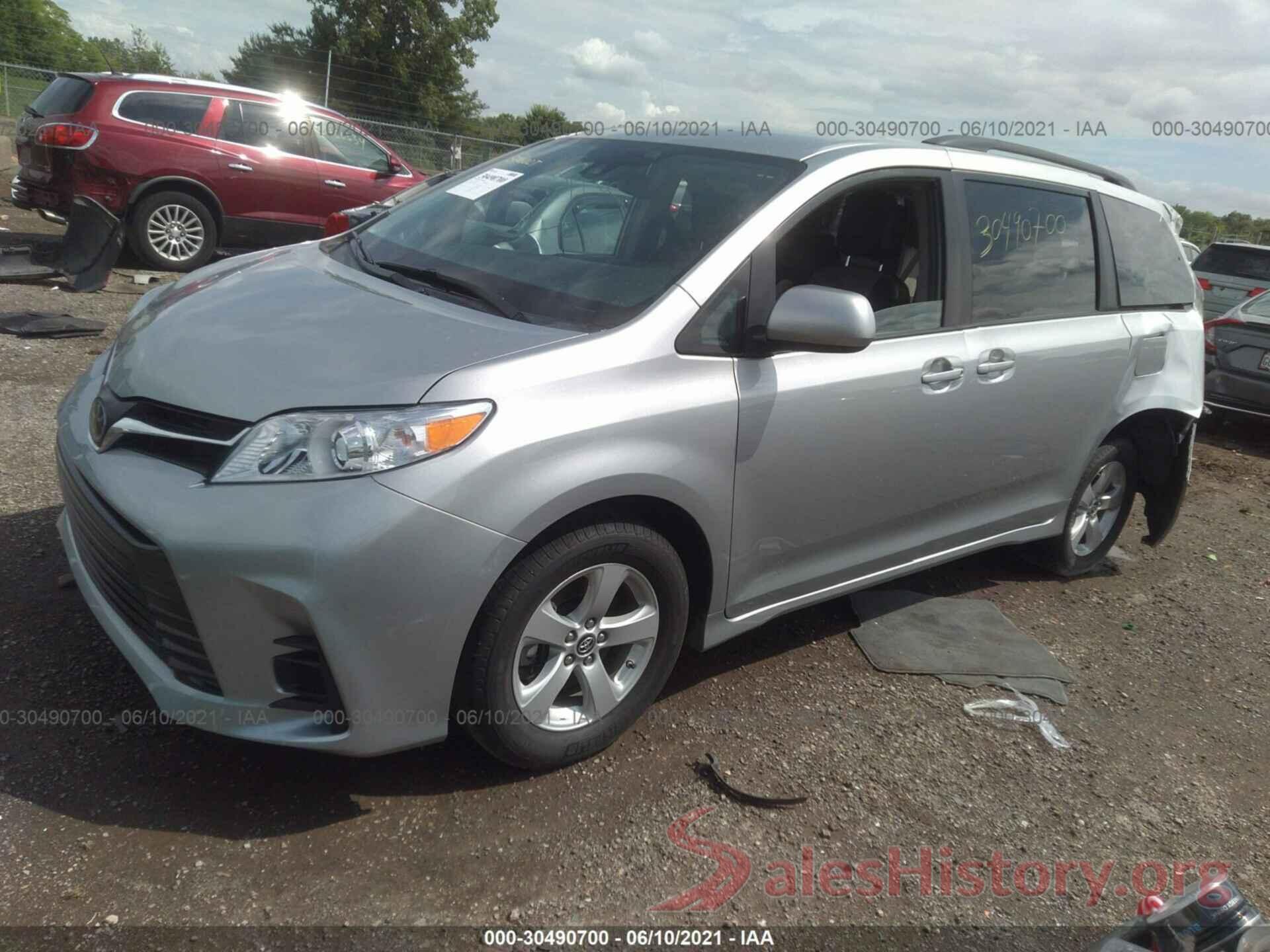 5TDKZ3DC1KS011884 2019 TOYOTA SIENNA