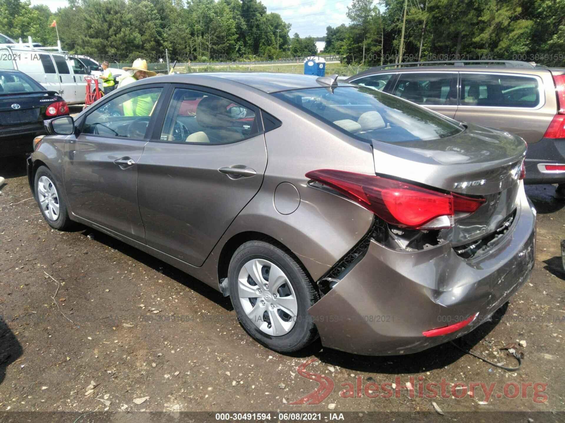 5NPDH4AE4GH692319 2016 HYUNDAI ELANTRA