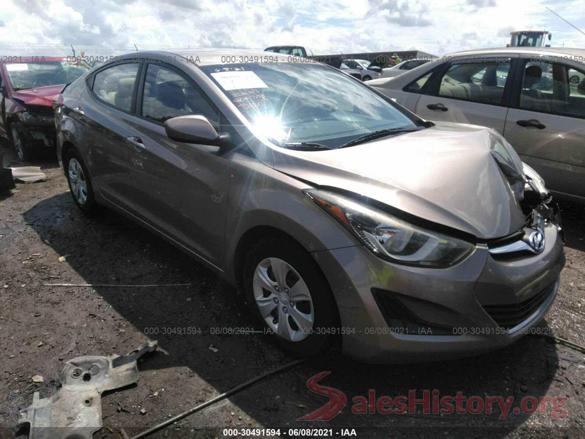 5NPDH4AE4GH692319 2016 HYUNDAI ELANTRA