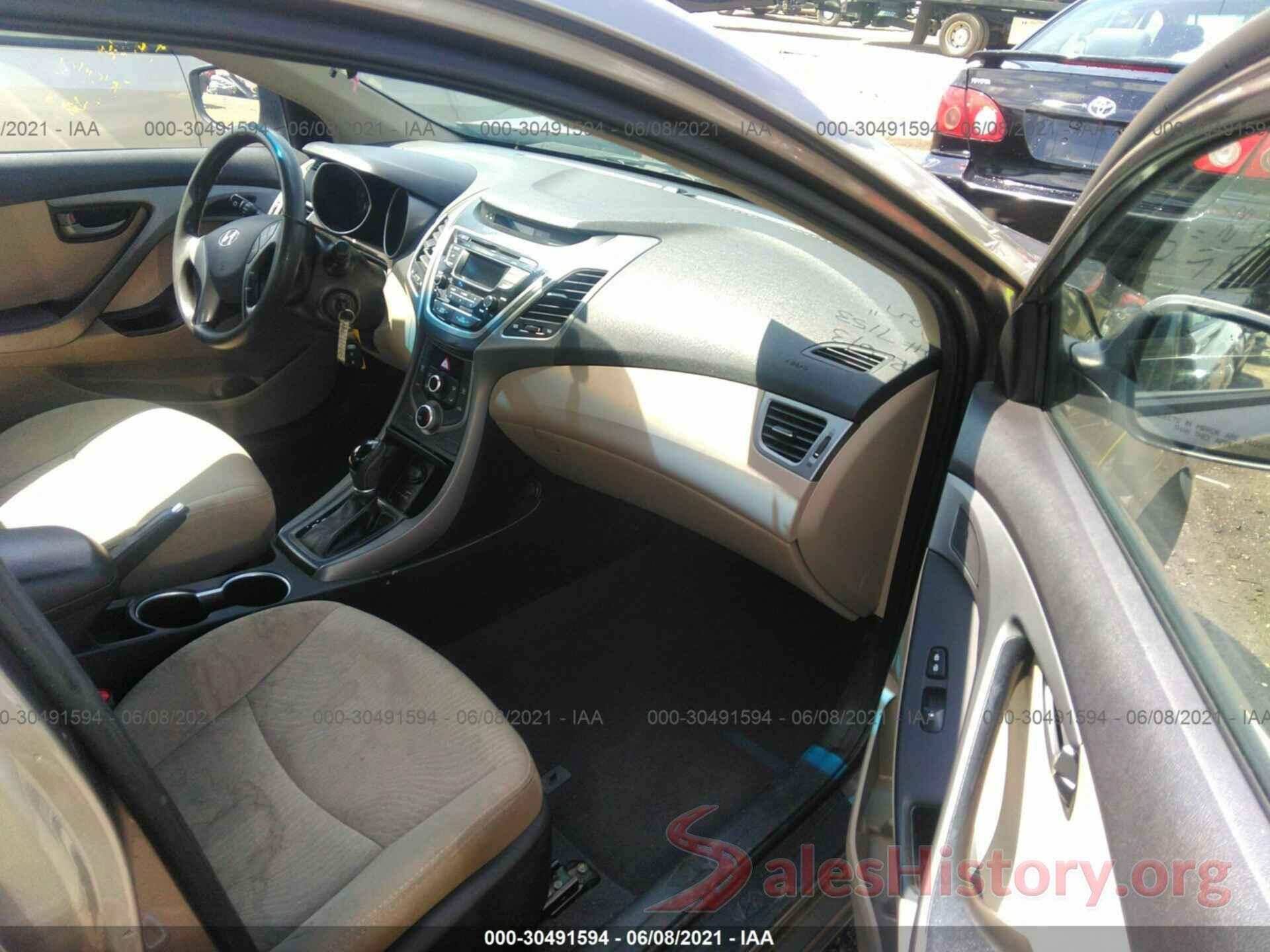 5NPDH4AE4GH692319 2016 HYUNDAI ELANTRA