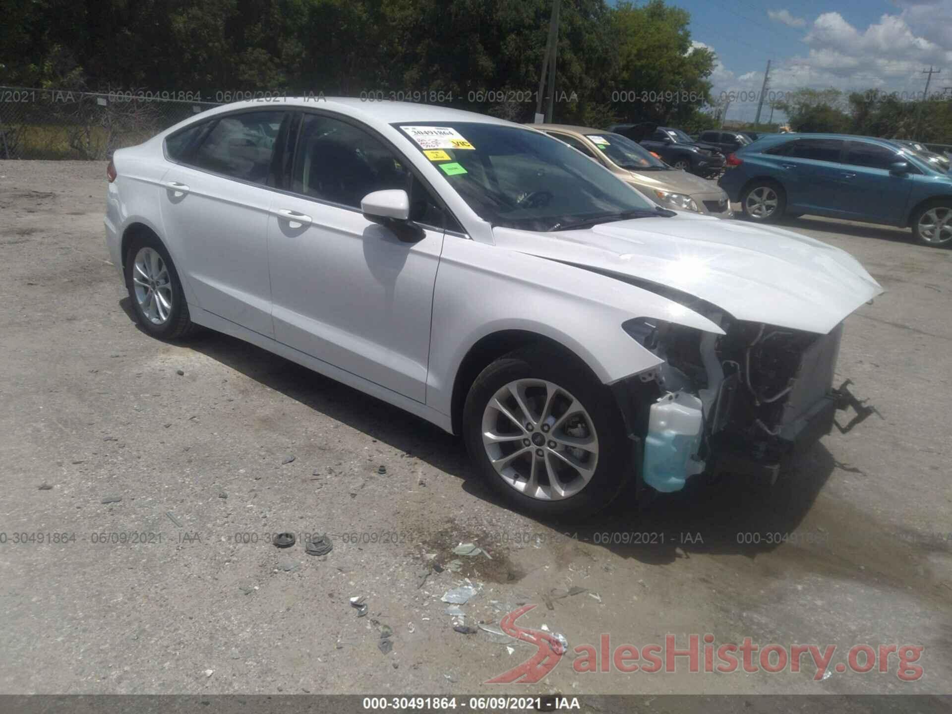 3FA6P0HD8KR247093 2019 FORD FUSION