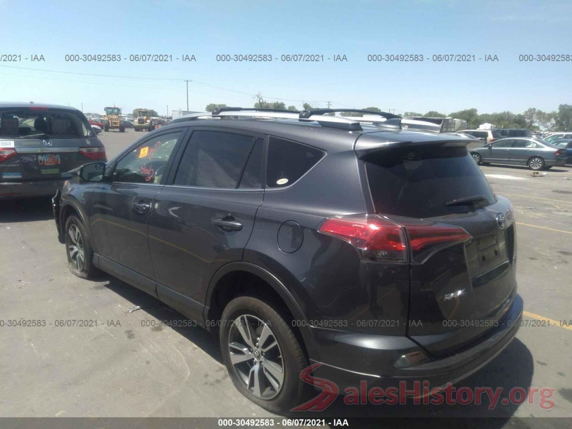 JTMRFREV3HJ714936 2017 TOYOTA RAV4