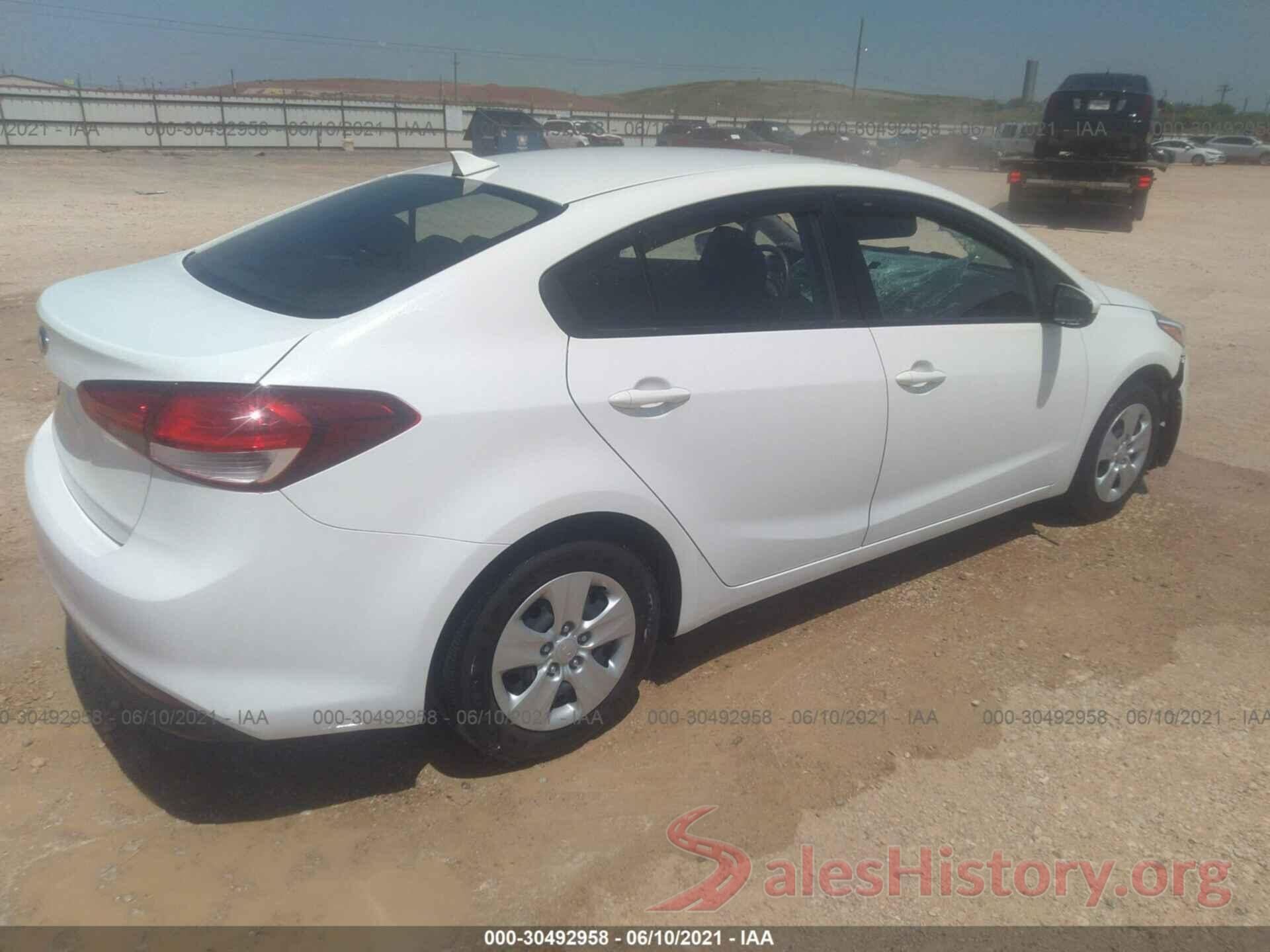 3KPFK4A79JE243600 2018 KIA FORTE