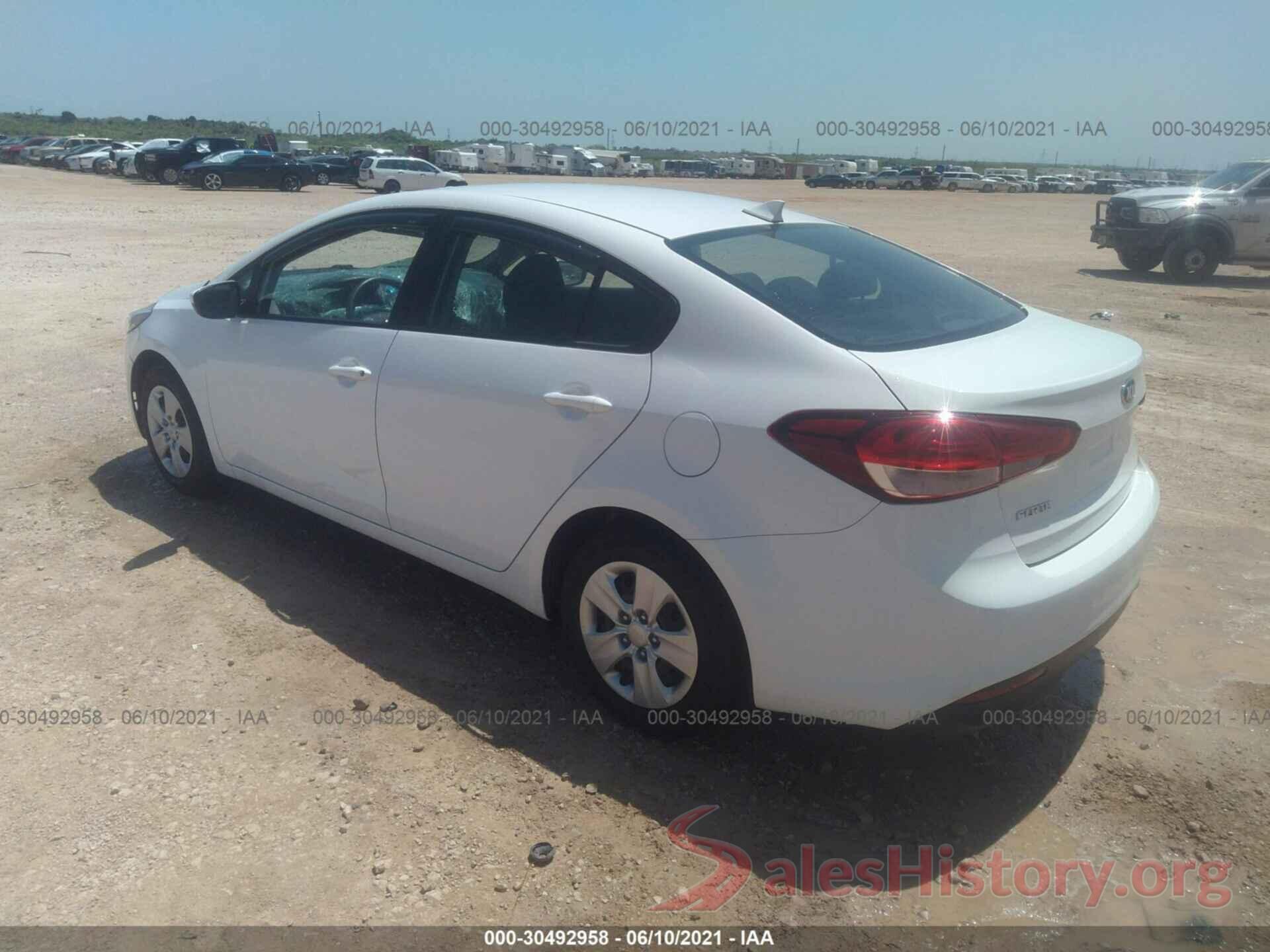 3KPFK4A79JE243600 2018 KIA FORTE