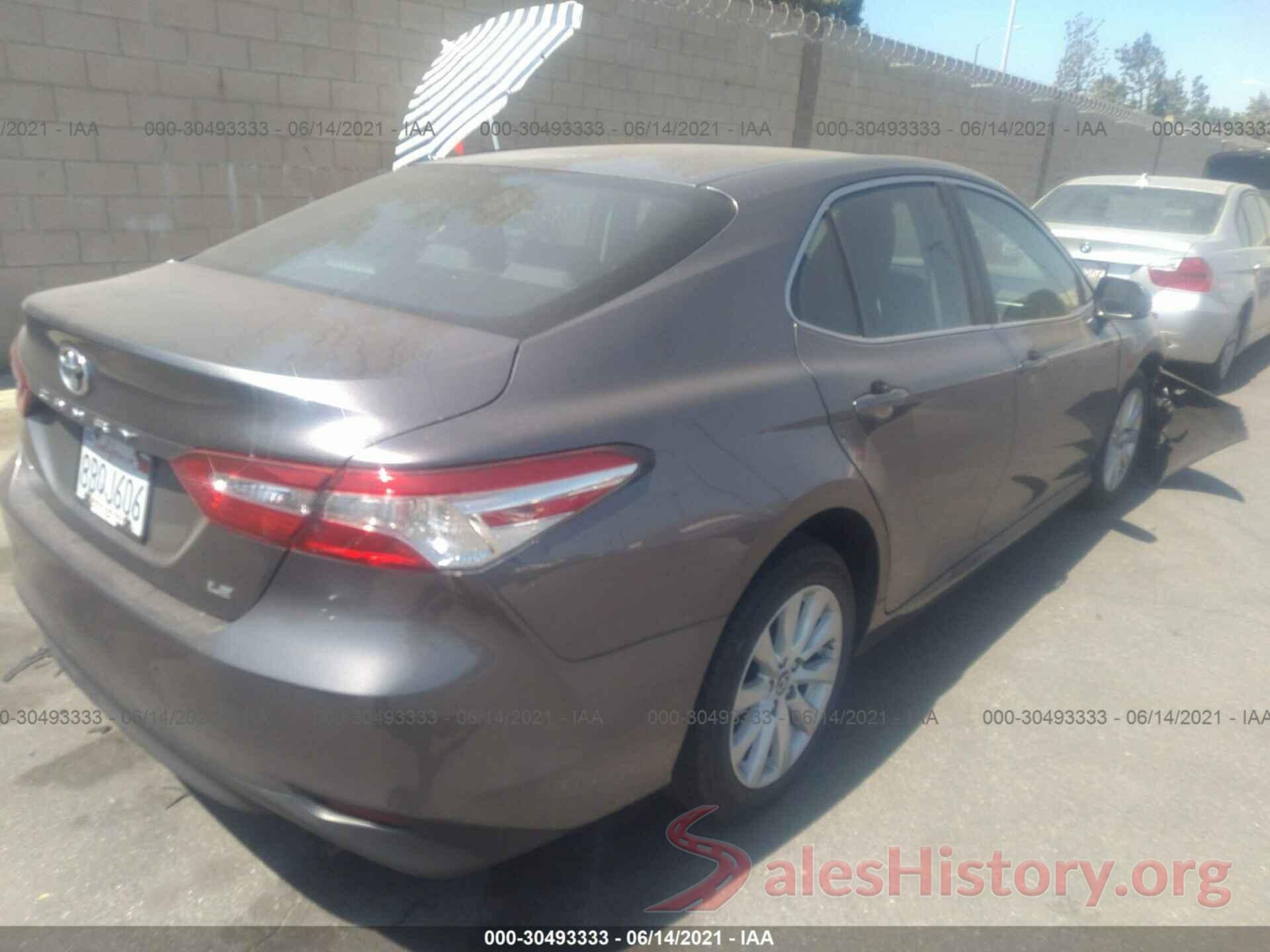 4T1B11HK1JU538262 2018 TOYOTA CAMRY