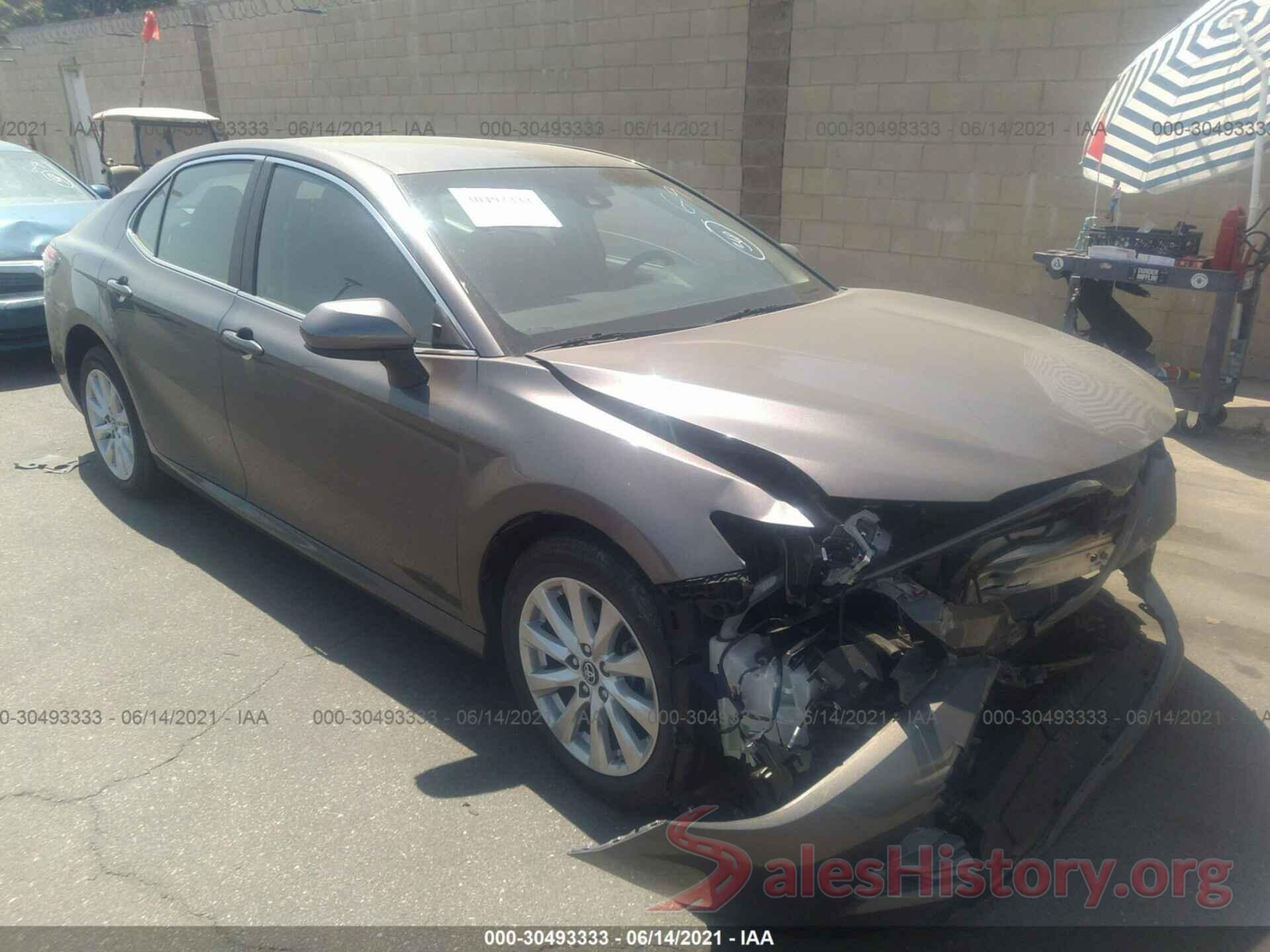 4T1B11HK1JU538262 2018 TOYOTA CAMRY