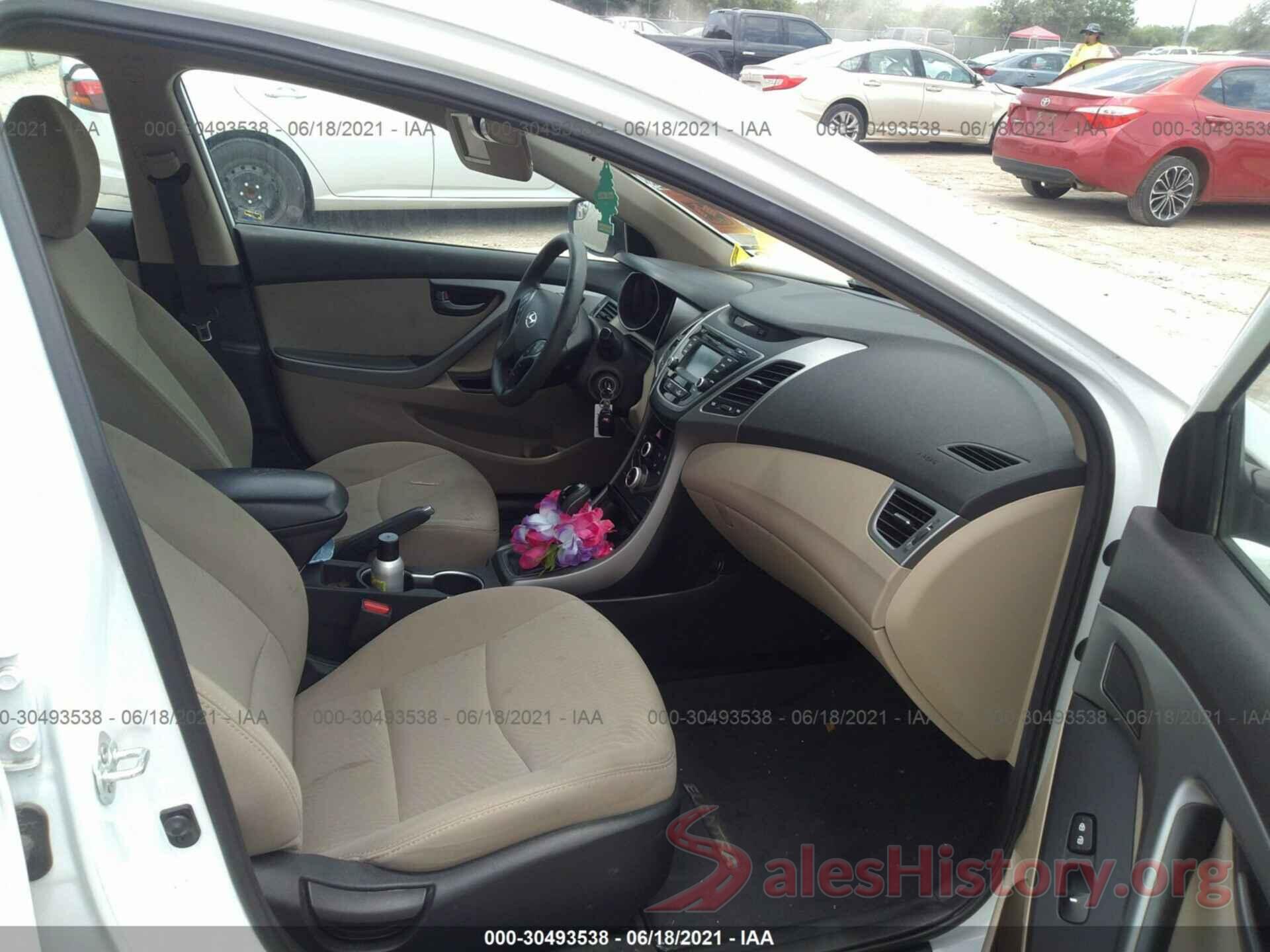 5NPDH4AE5GH789982 2016 HYUNDAI ELANTRA