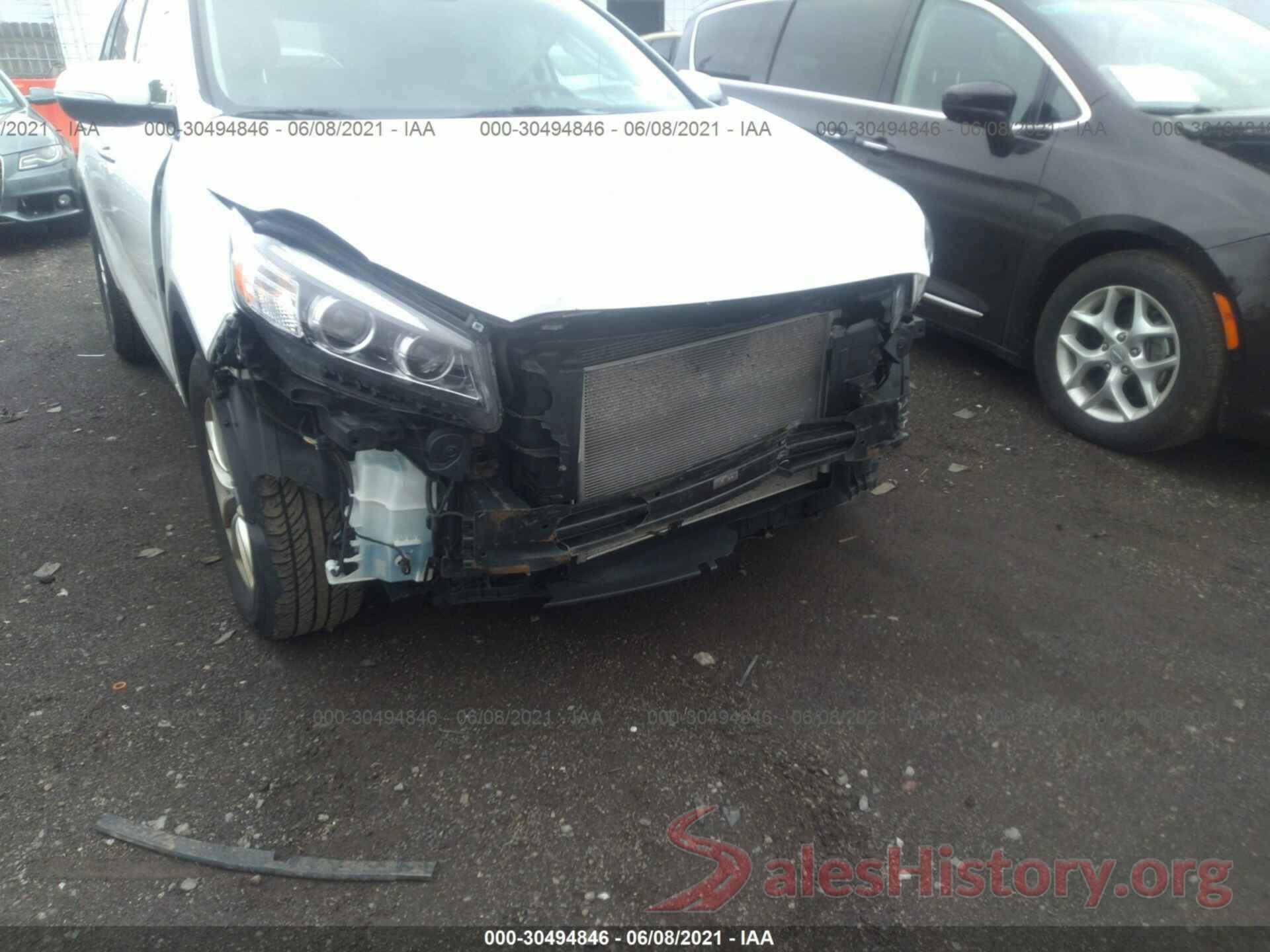 5XYPGDA38GG107697 2016 KIA SORENTO