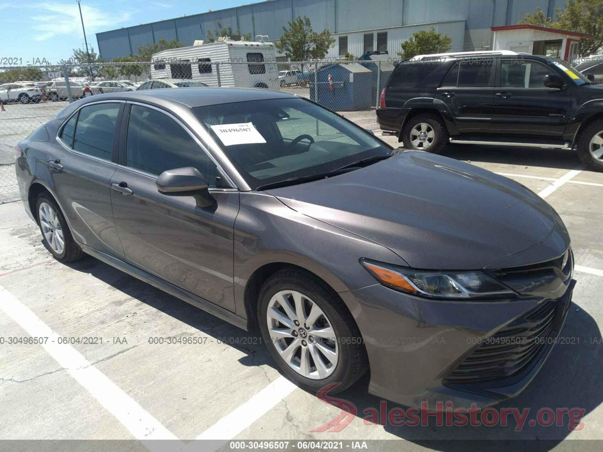 4T1B11HK4KU206737 2019 TOYOTA CAMRY