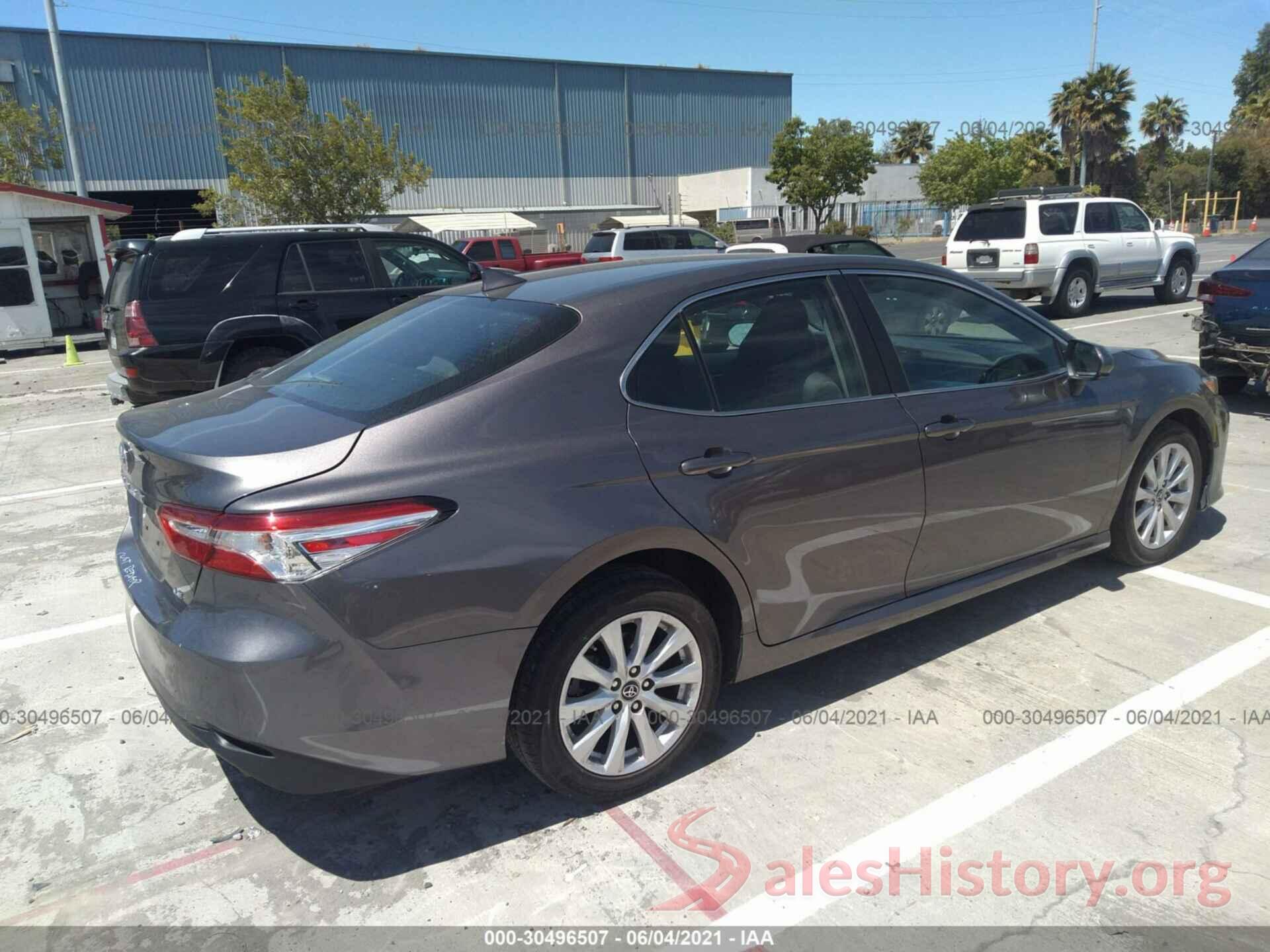 4T1B11HK4KU206737 2019 TOYOTA CAMRY