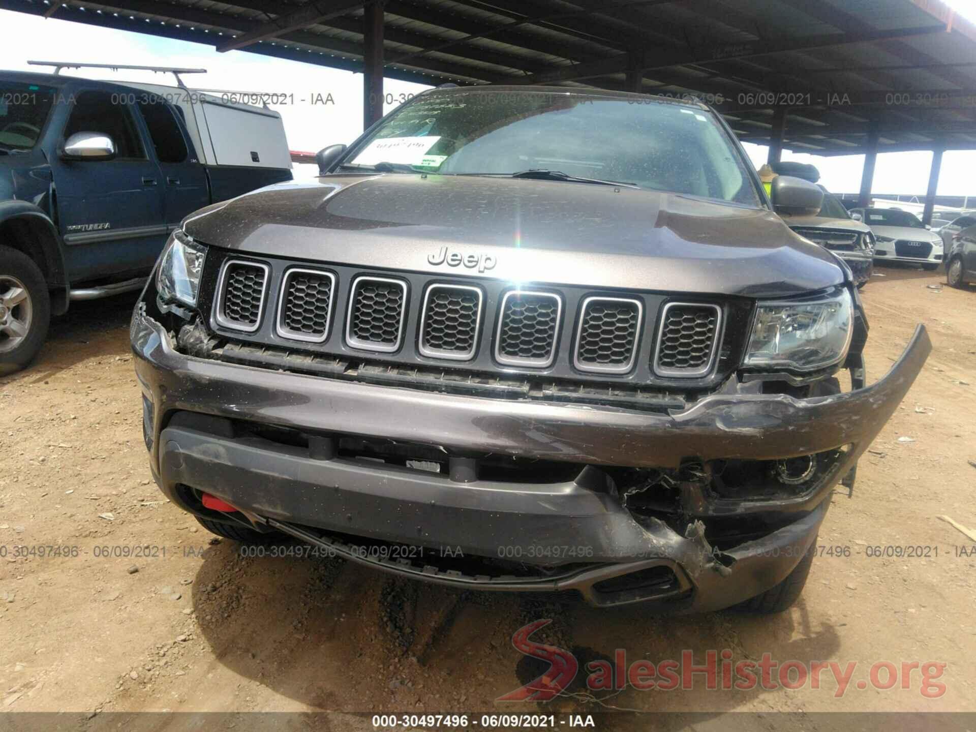 3C4NJDDB9JT223132 2018 JEEP COMPASS